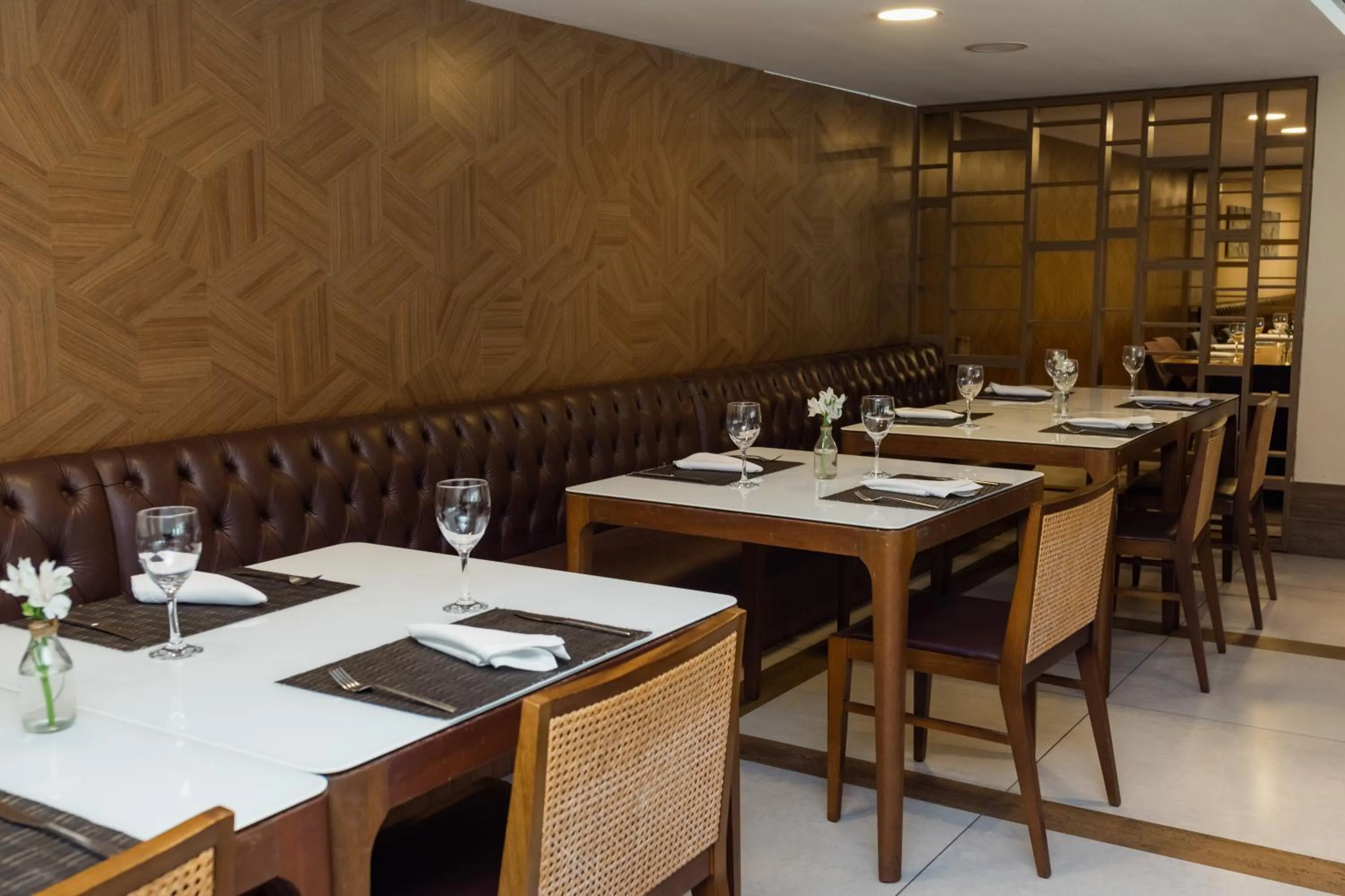 Restaurant/places to eat in Gran Mareiro Hotel