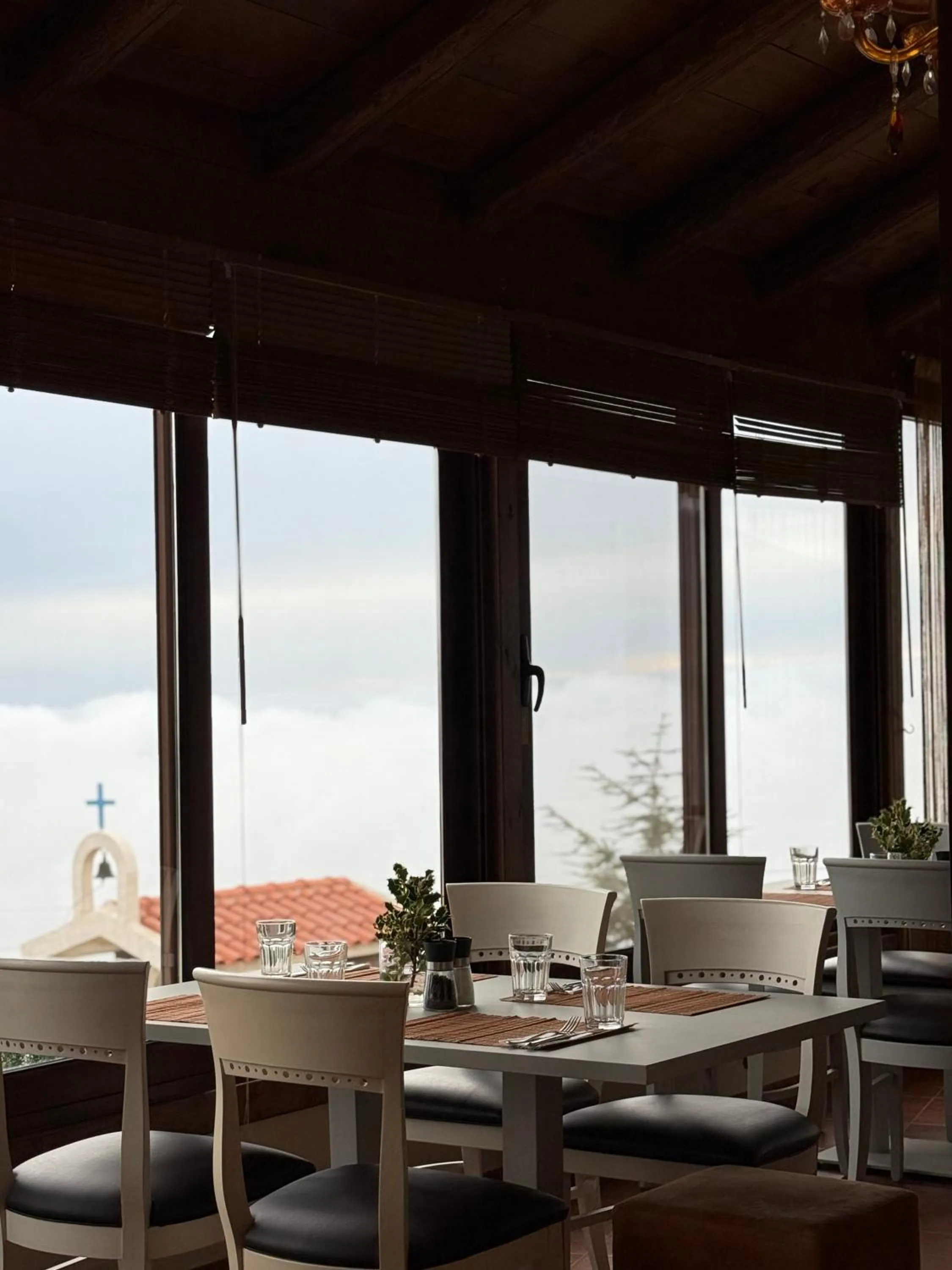 Dining area in Hotel Iliovasilema