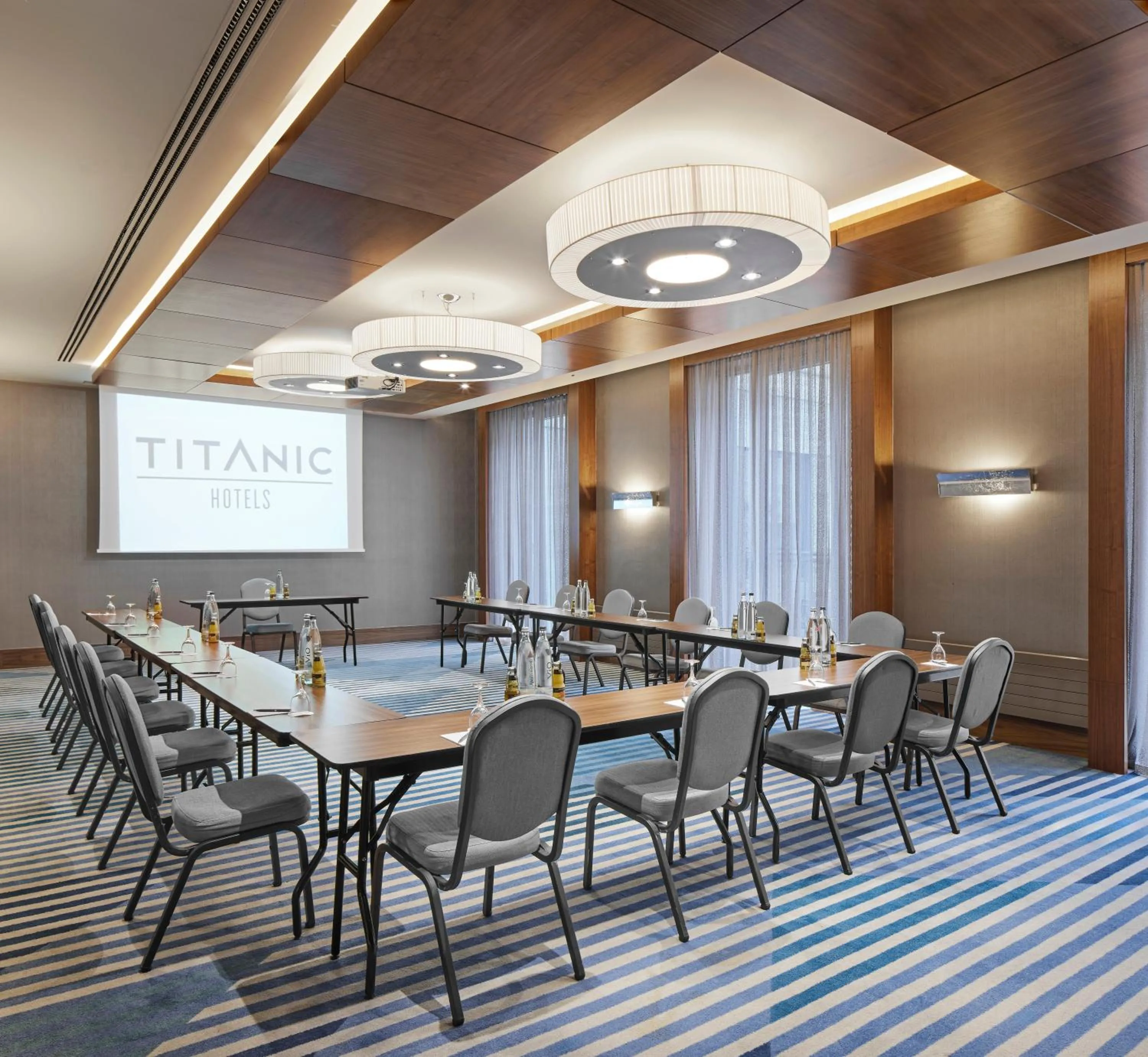 Meeting/conference room in TITANIC Chaussee Berlin