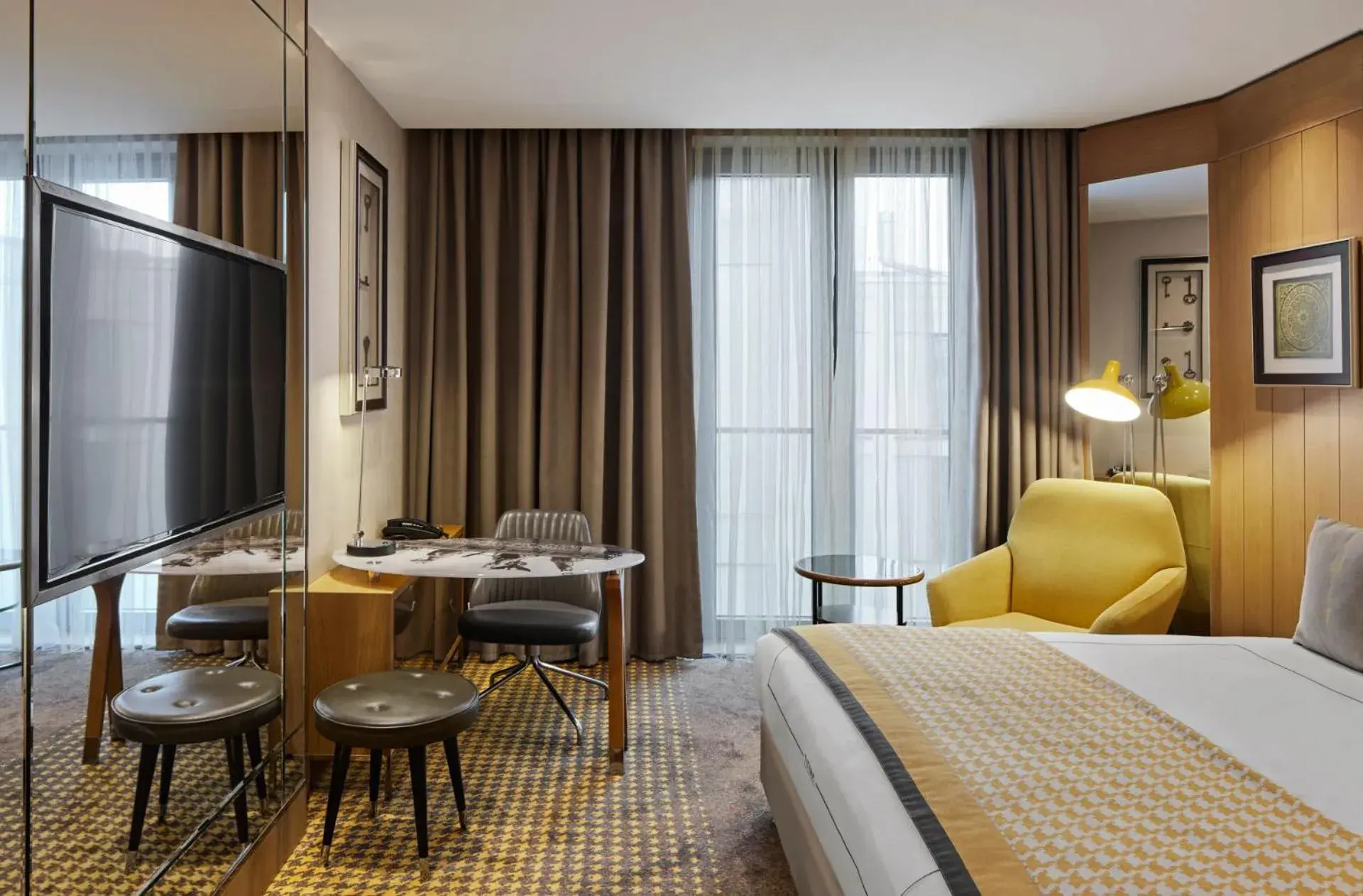 Bed in TITANIC Chaussee Berlin Bed in TITANIC Chaussee Berlin