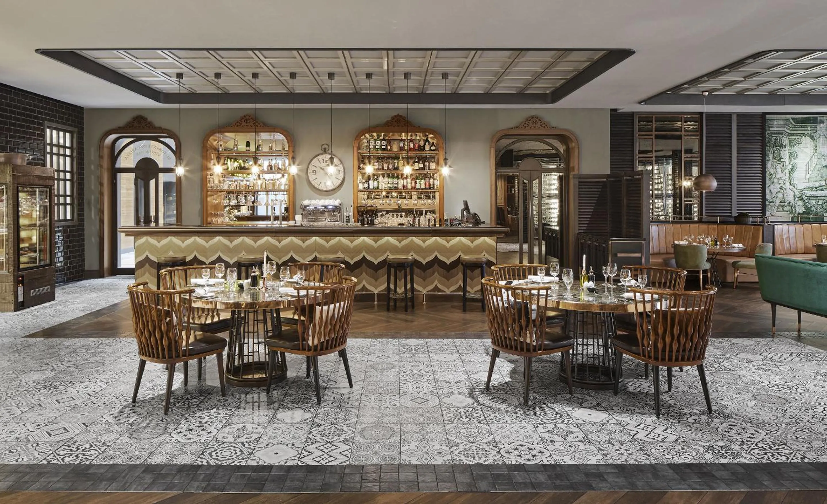 Restaurant/places to eat in TITANIC Chaussee Berlin