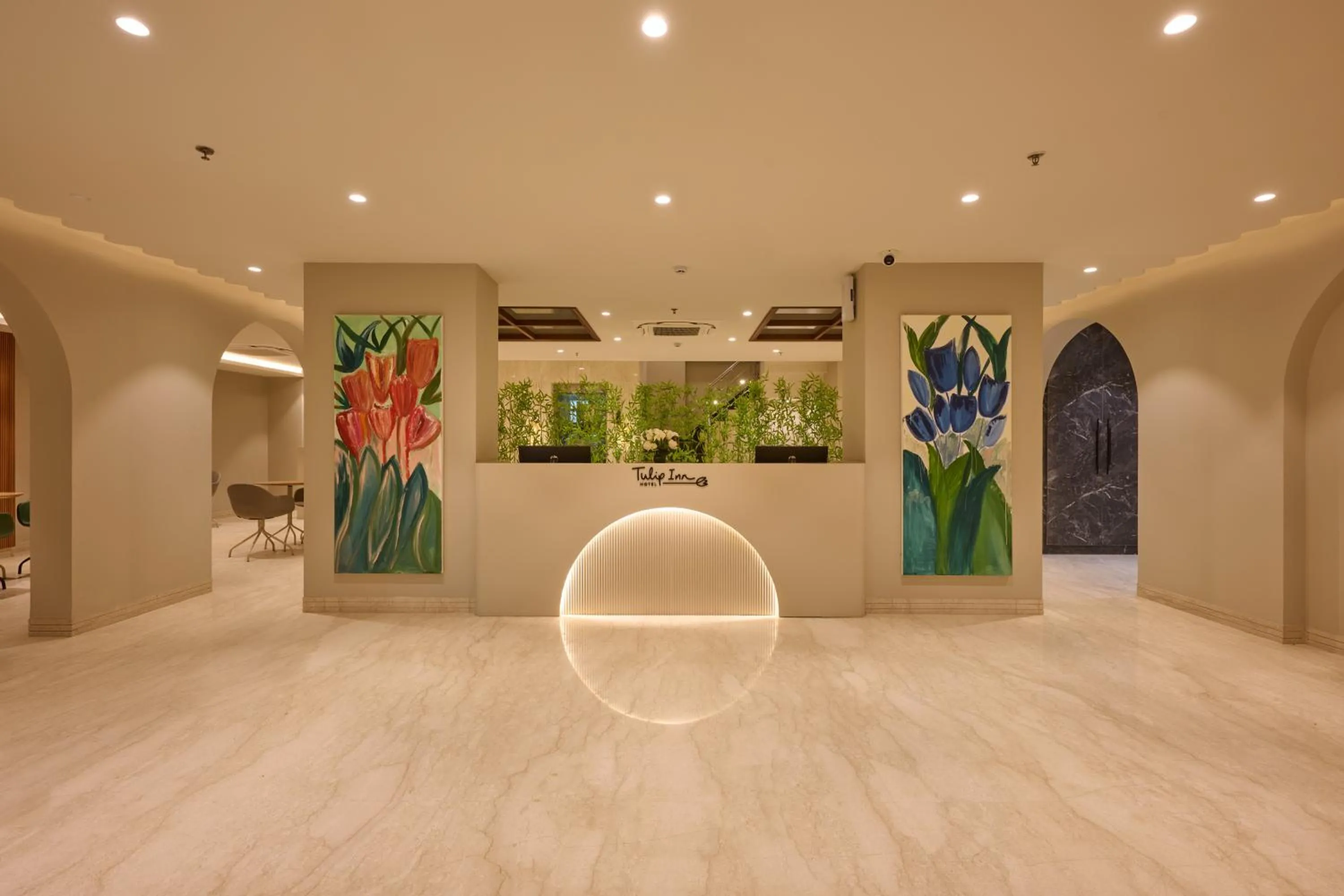 Lobby or reception in Tulip Inn Gurugram Sector 39