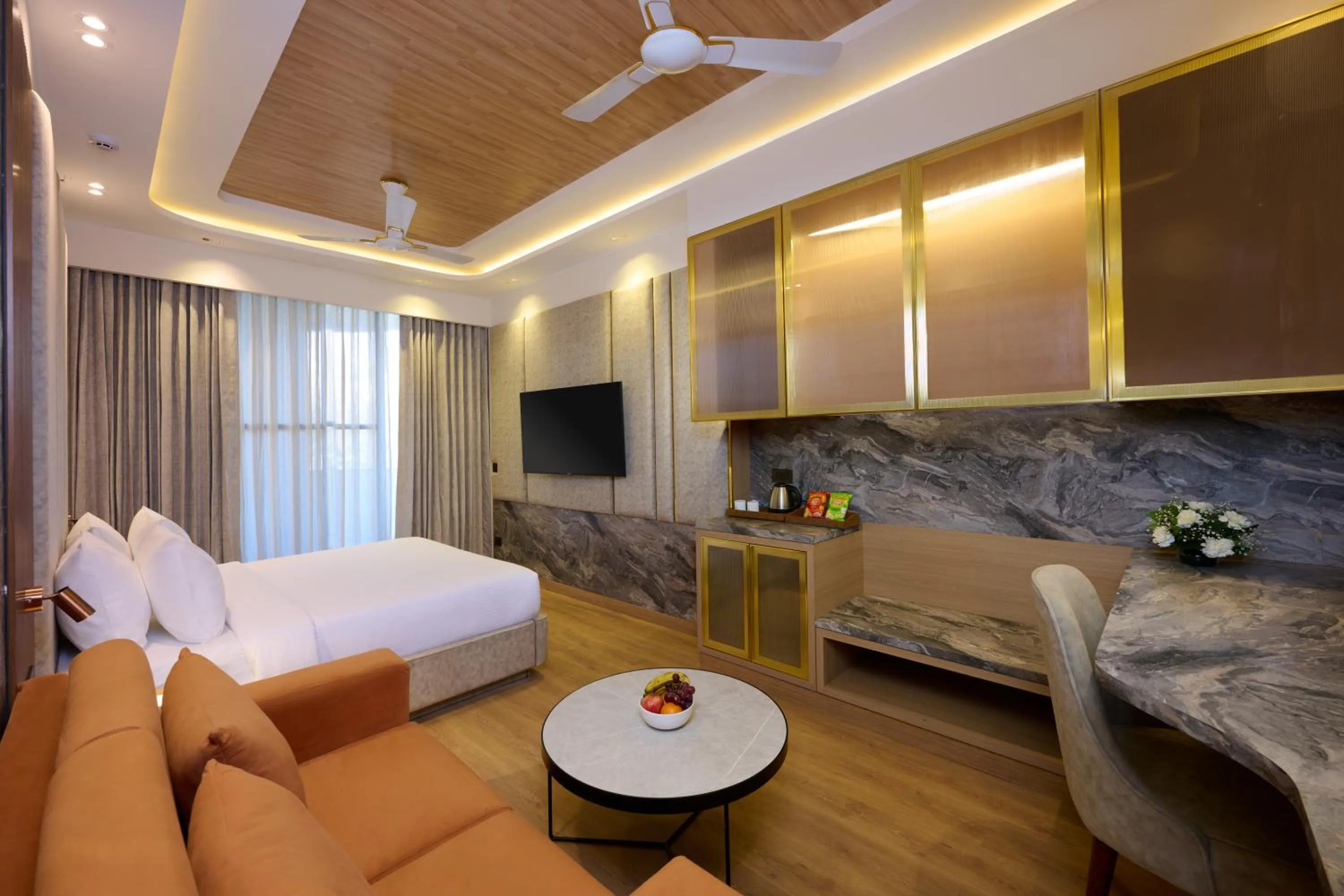 Bedroom, Bed in Tulip Inn Gurugram Sector 39