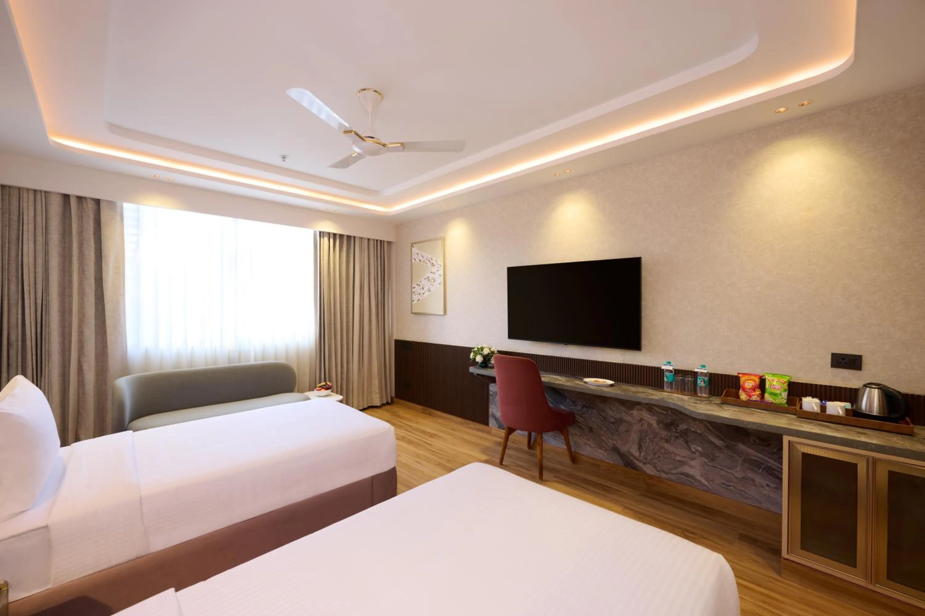 Bedroom, Bed in Tulip Inn Gurugram Sector 39
