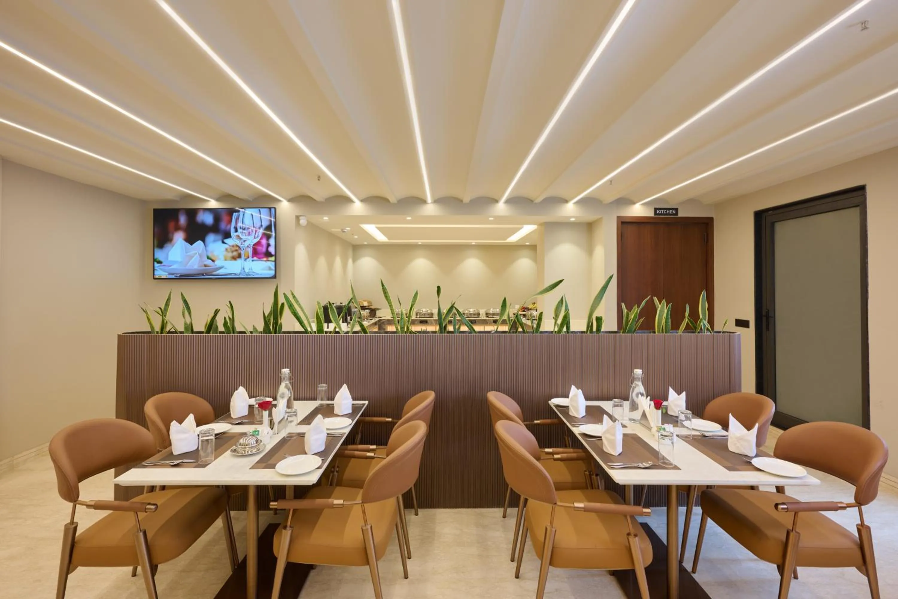 Restaurant/places to eat in Tulip Inn Gurugram Sector 39