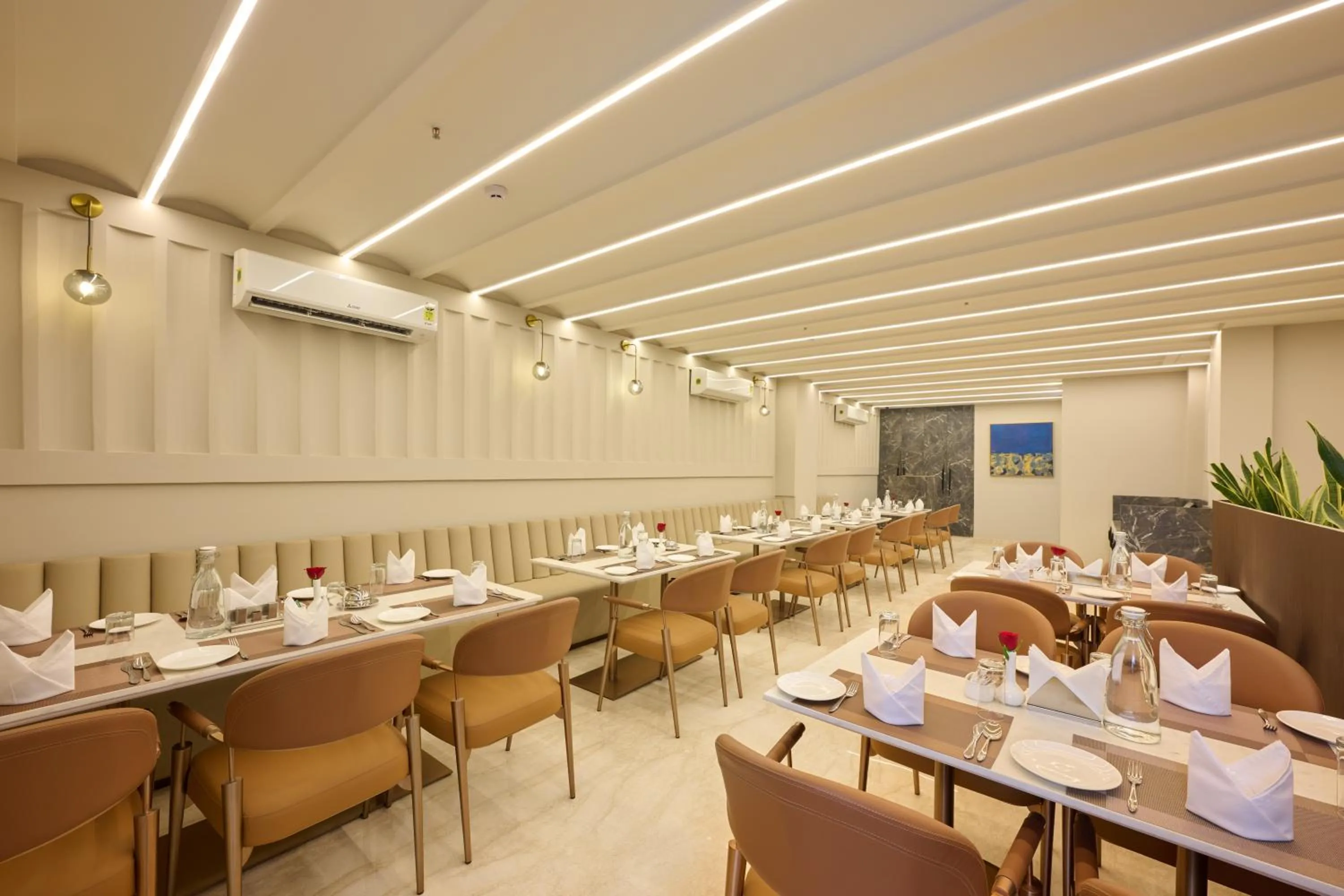 Restaurant/places to eat in Tulip Inn Gurugram Sector 39