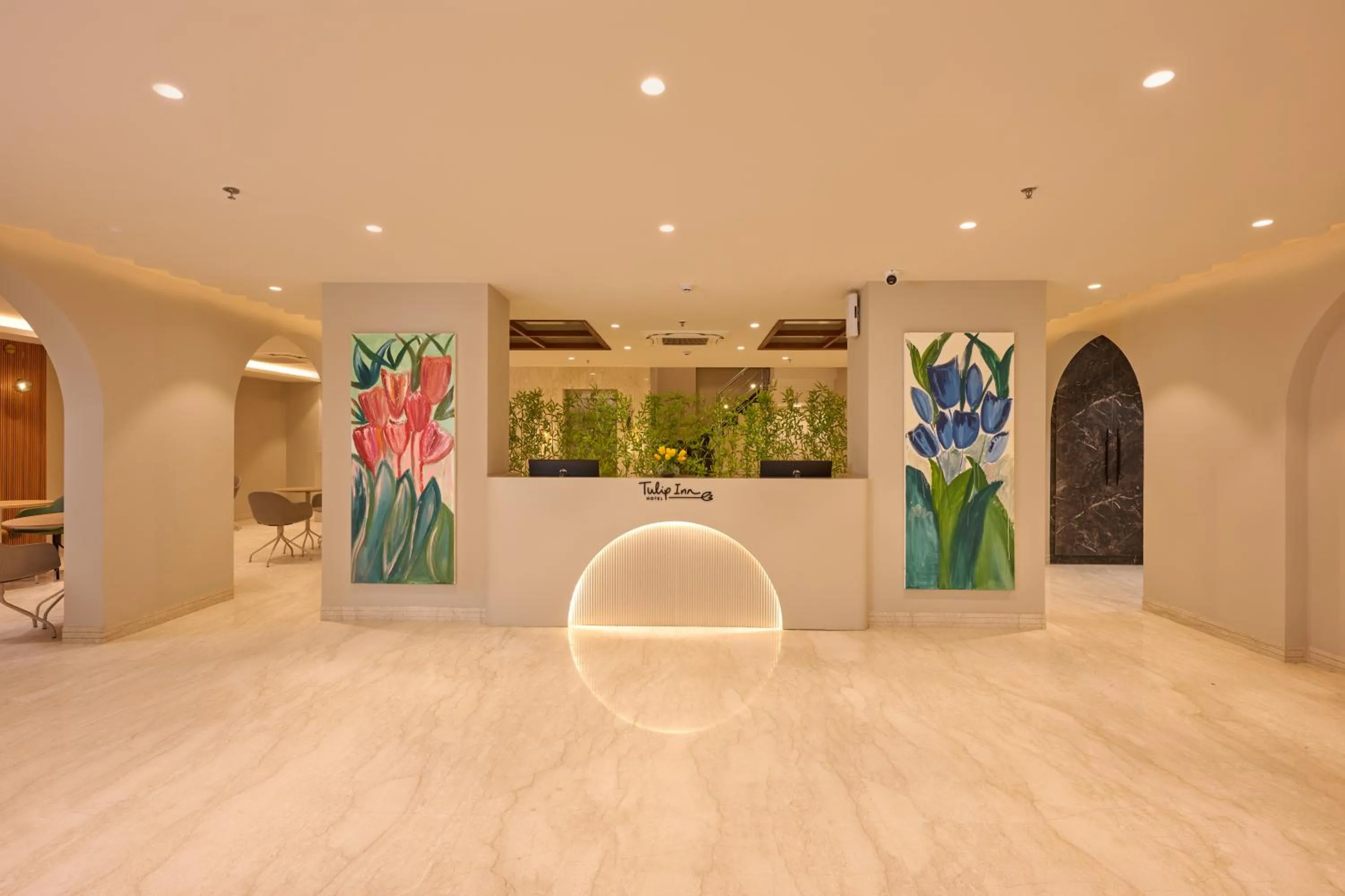 Lobby or reception in Tulip Inn Gurugram Sector 39