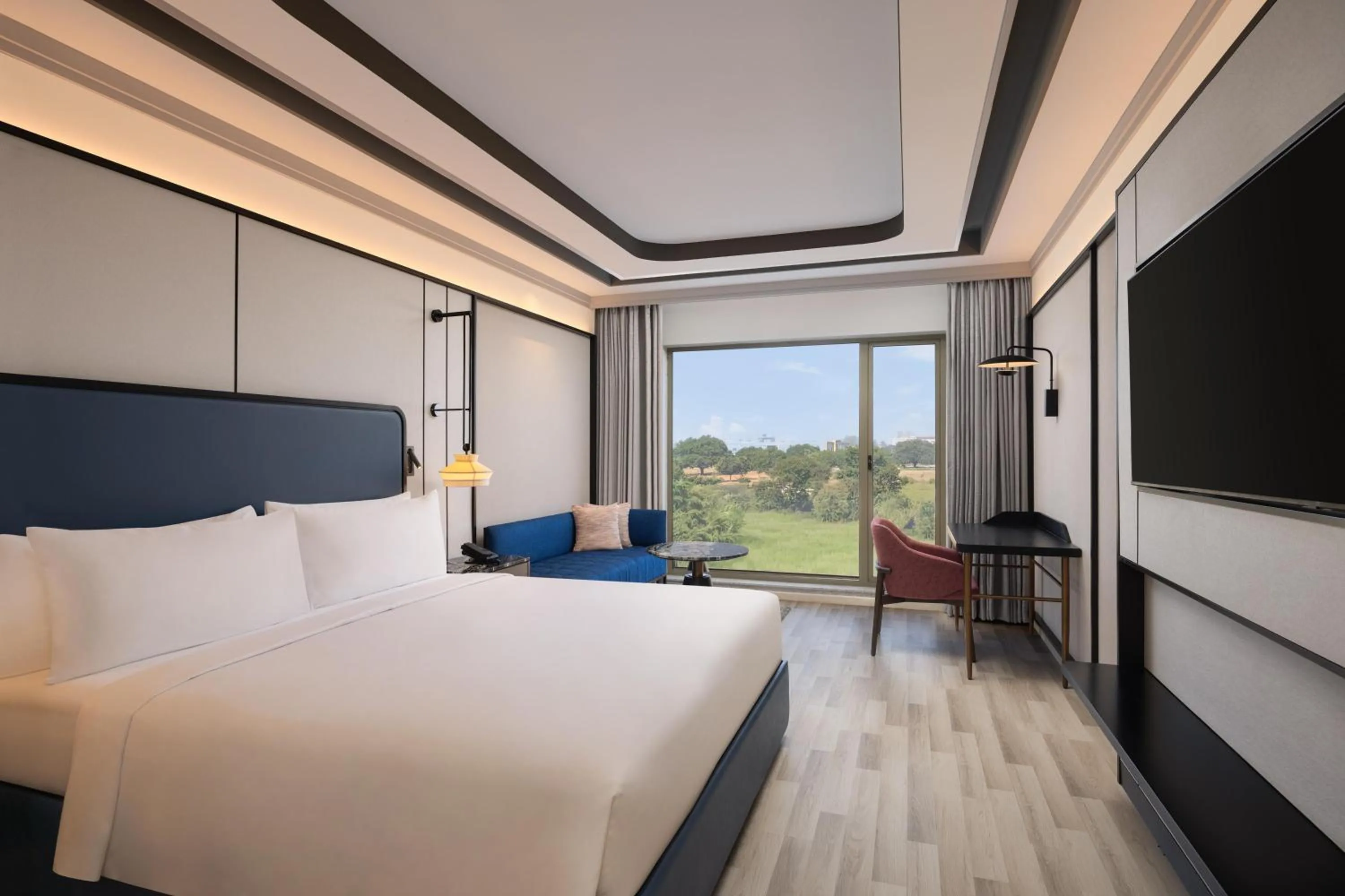 Bedroom, Bed in Doubletree By Hilton Bengaluru Airport