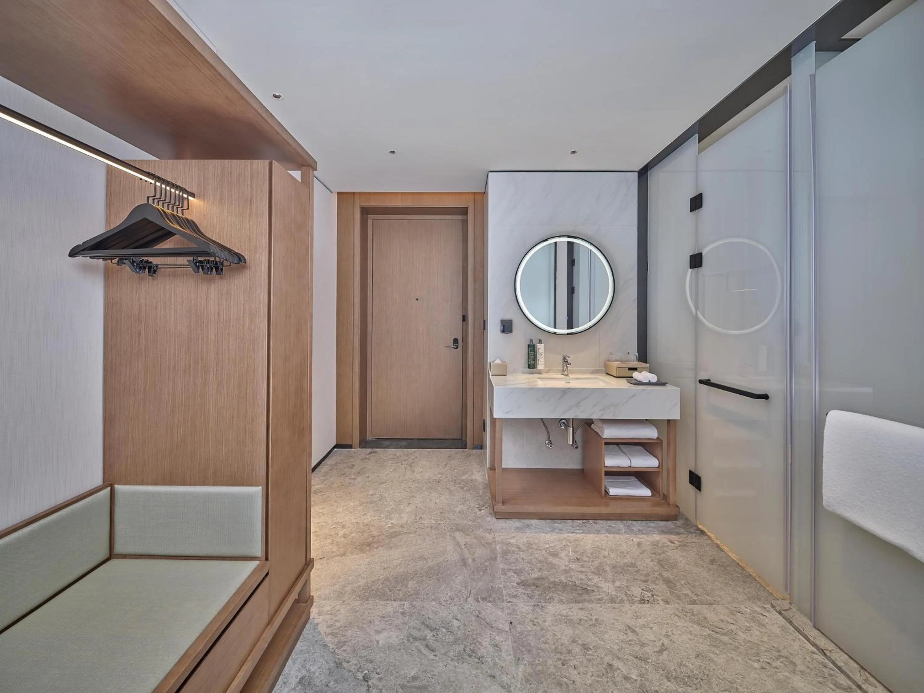 Photo of the whole room in Hilton Garden Inn Guangzhou Baiyun Airport