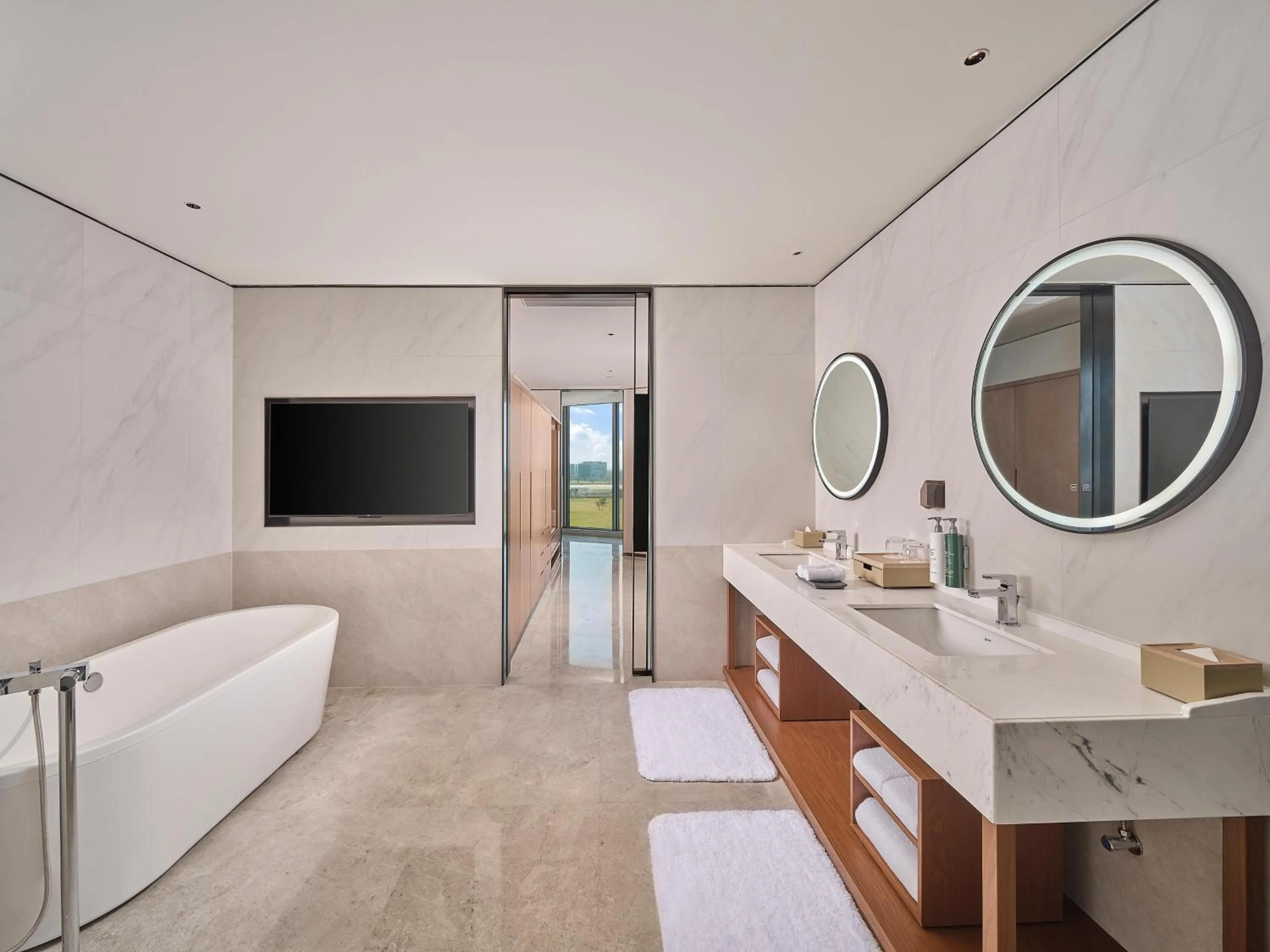 Bathroom in Hilton Garden Inn Guangzhou Baiyun Airport