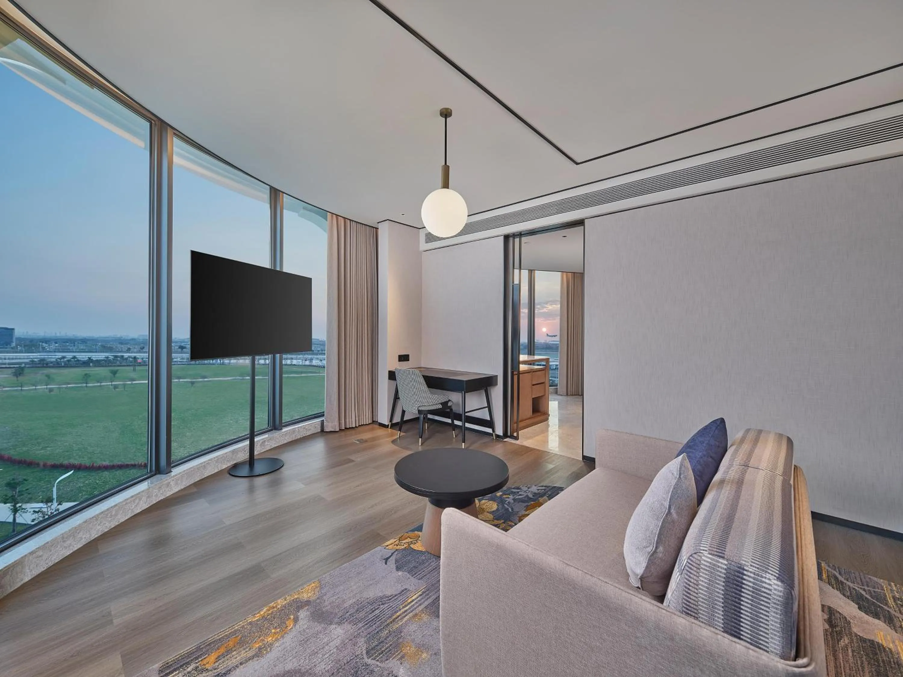 Living room in Hilton Garden Inn Guangzhou Baiyun Airport