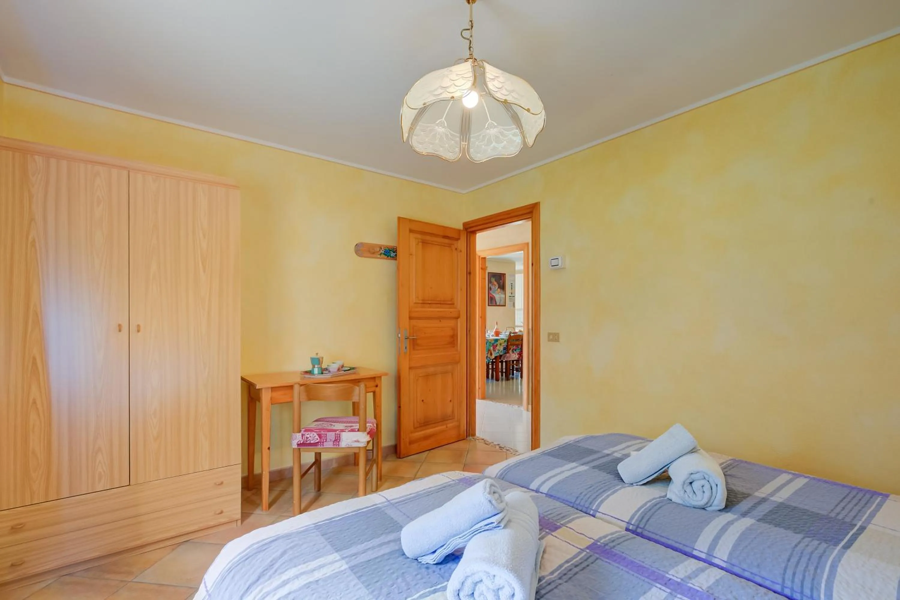 Bedroom in Rododendro
