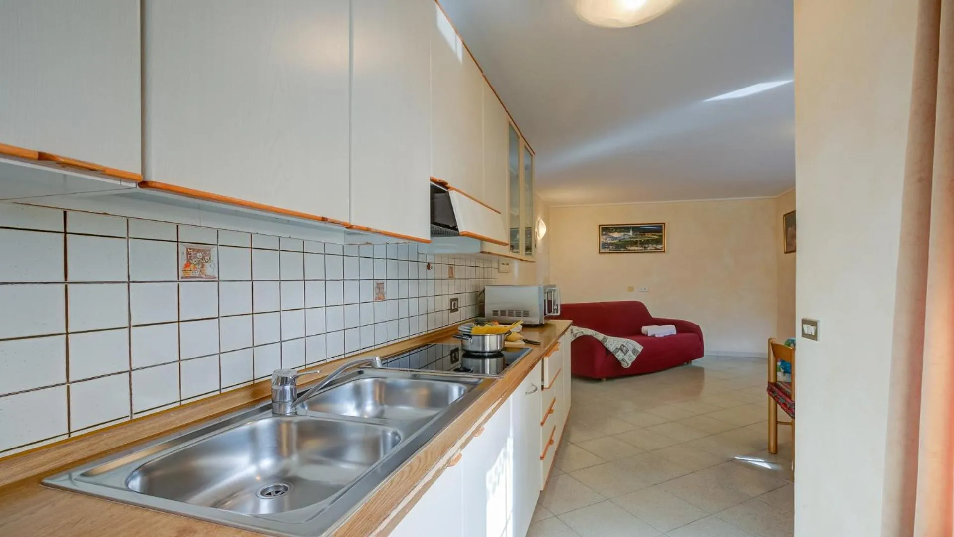 Kitchen or kitchenette in Rododendro