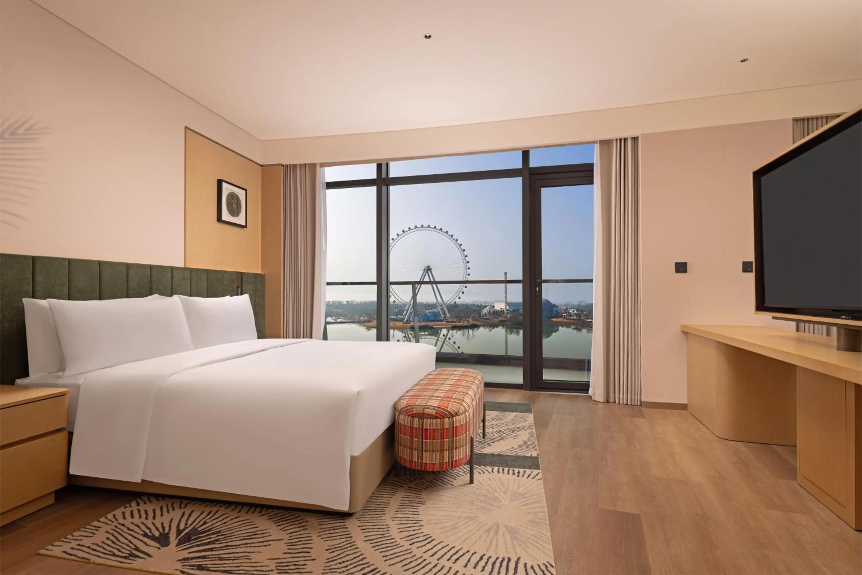 Bed in Hilton Garden Inn Huangshi Dinosaur Wonderland