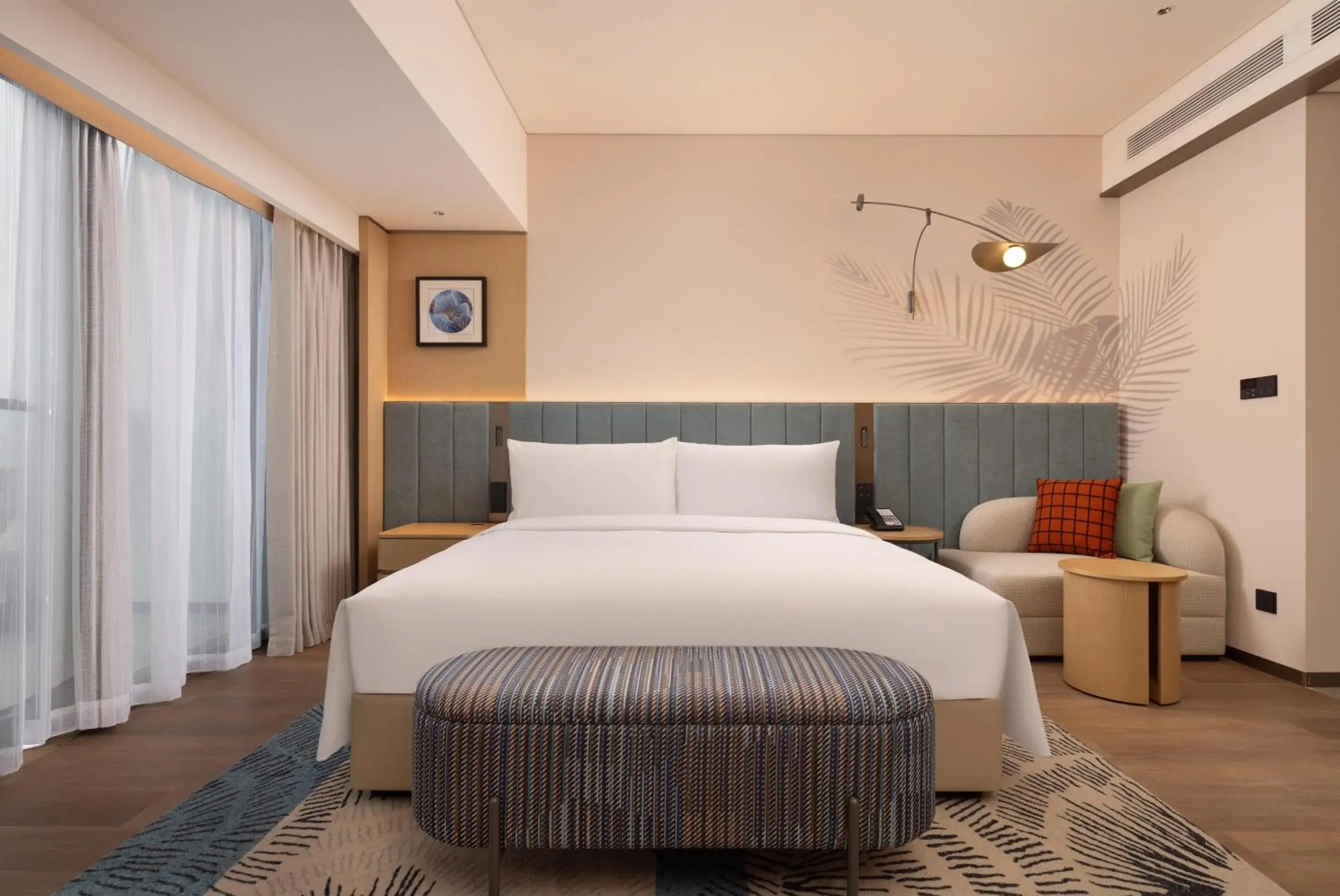 Deluxe King Room in Hilton Garden Inn Huangshi Dinosaur Wonderland Deluxe King Room in Hilton Garden Inn Huangshi Dinosaur Wonderland