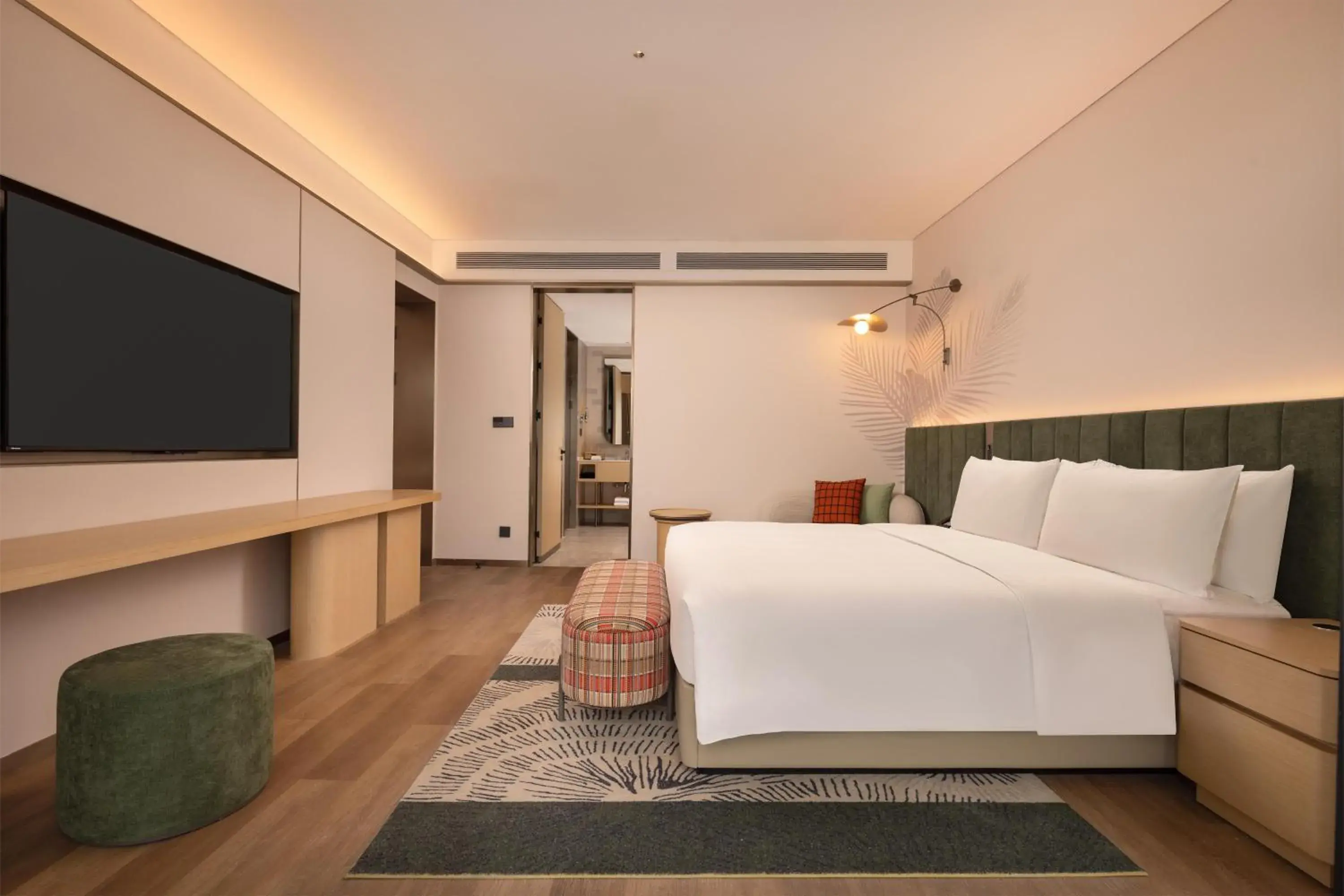 Deluxe King Suite in Hilton Garden Inn Huangshi Dinosaur Wonderland Deluxe King Suite in Hilton Garden Inn Huangshi Dinosaur Wonderland