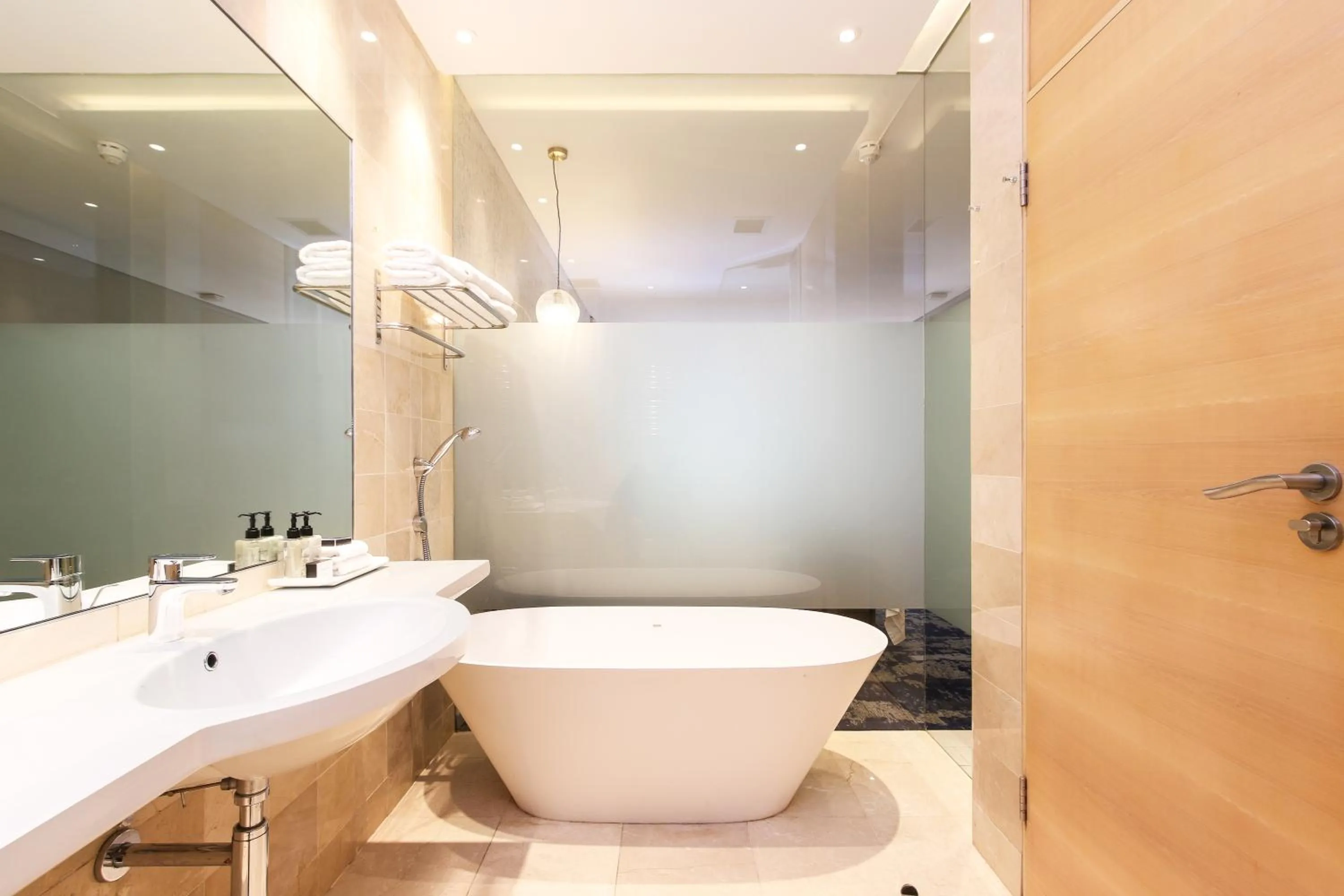 Bathroom in Vineyard Hotel