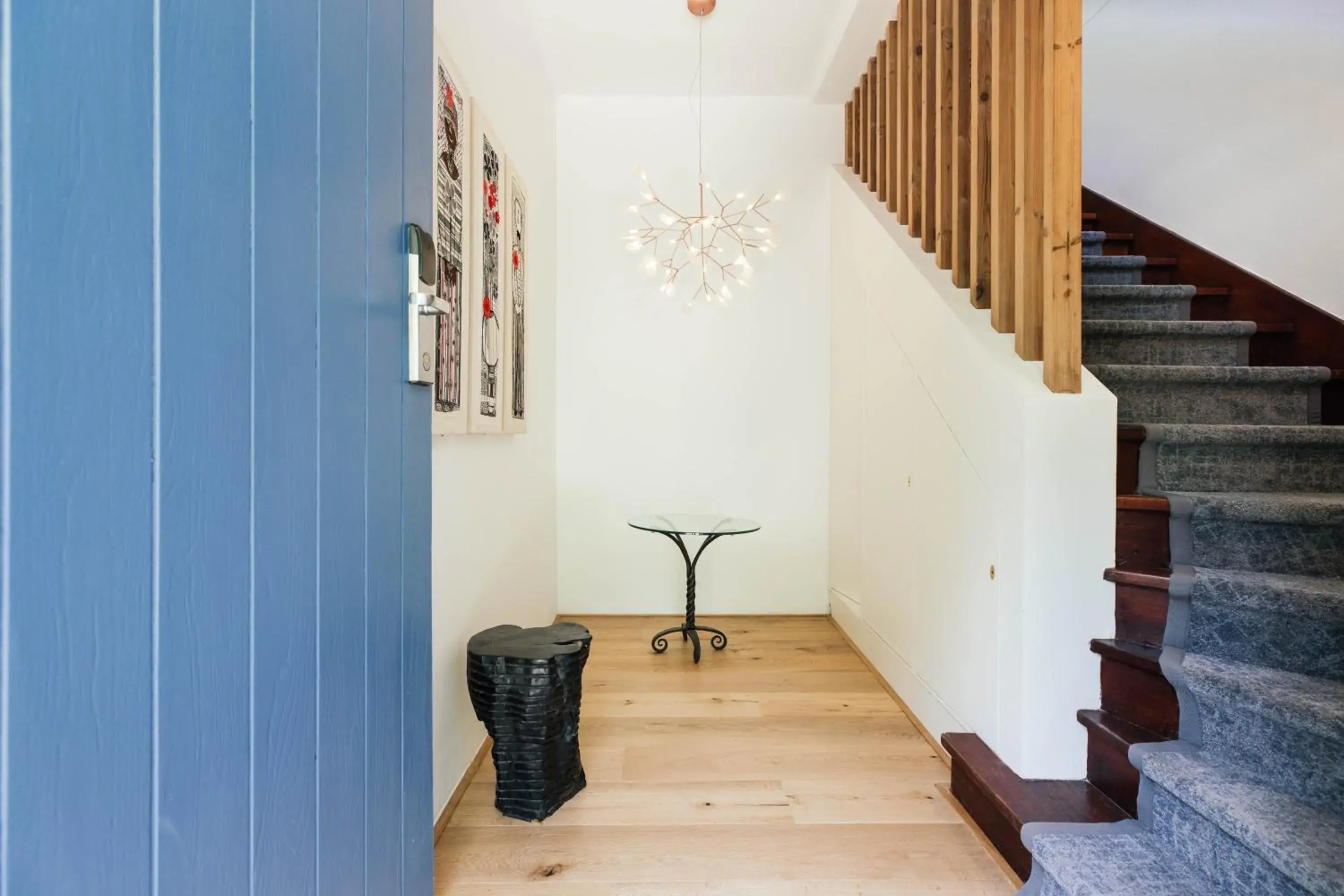 Facade/entrance in Vineyard Hotel Facade/entrance in Vineyard Hotel