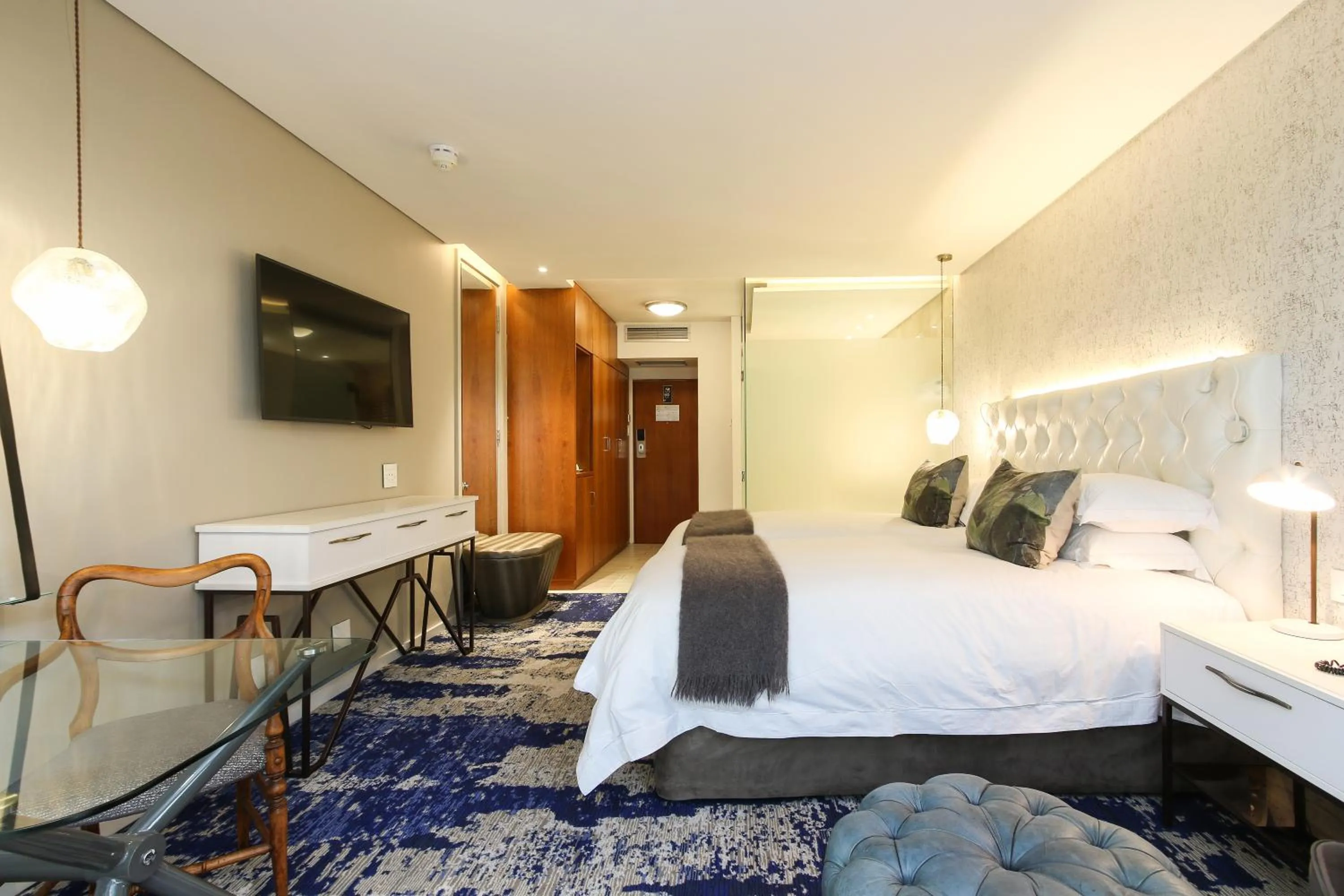 Bedroom, Bed in Vineyard Hotel