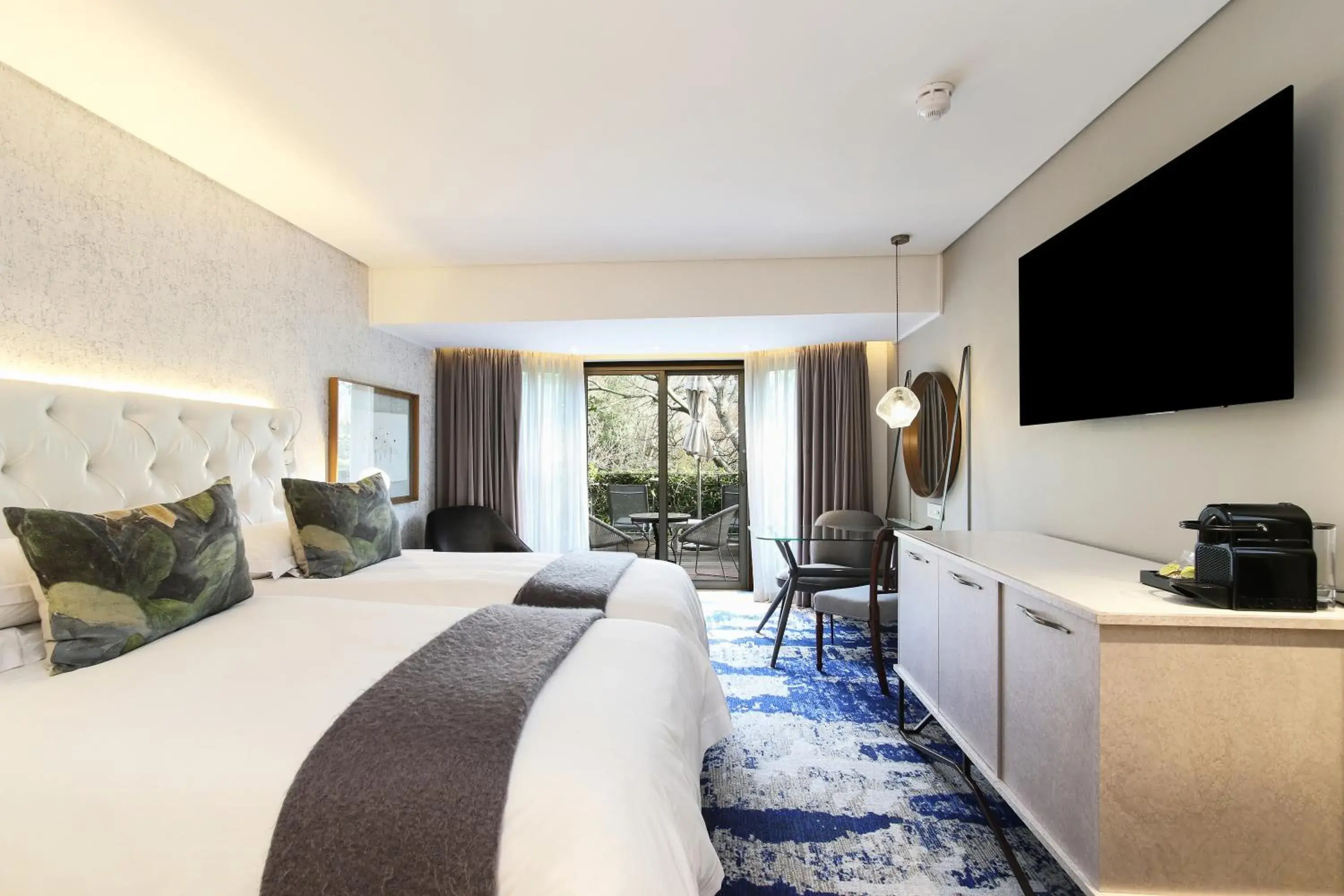 Deluxe Double or Twin Room with Mountain View - single occupancy in Vineyard Hotel Deluxe Double or Twin Room with Mountain View - single occupancy in Vineyard Hotel