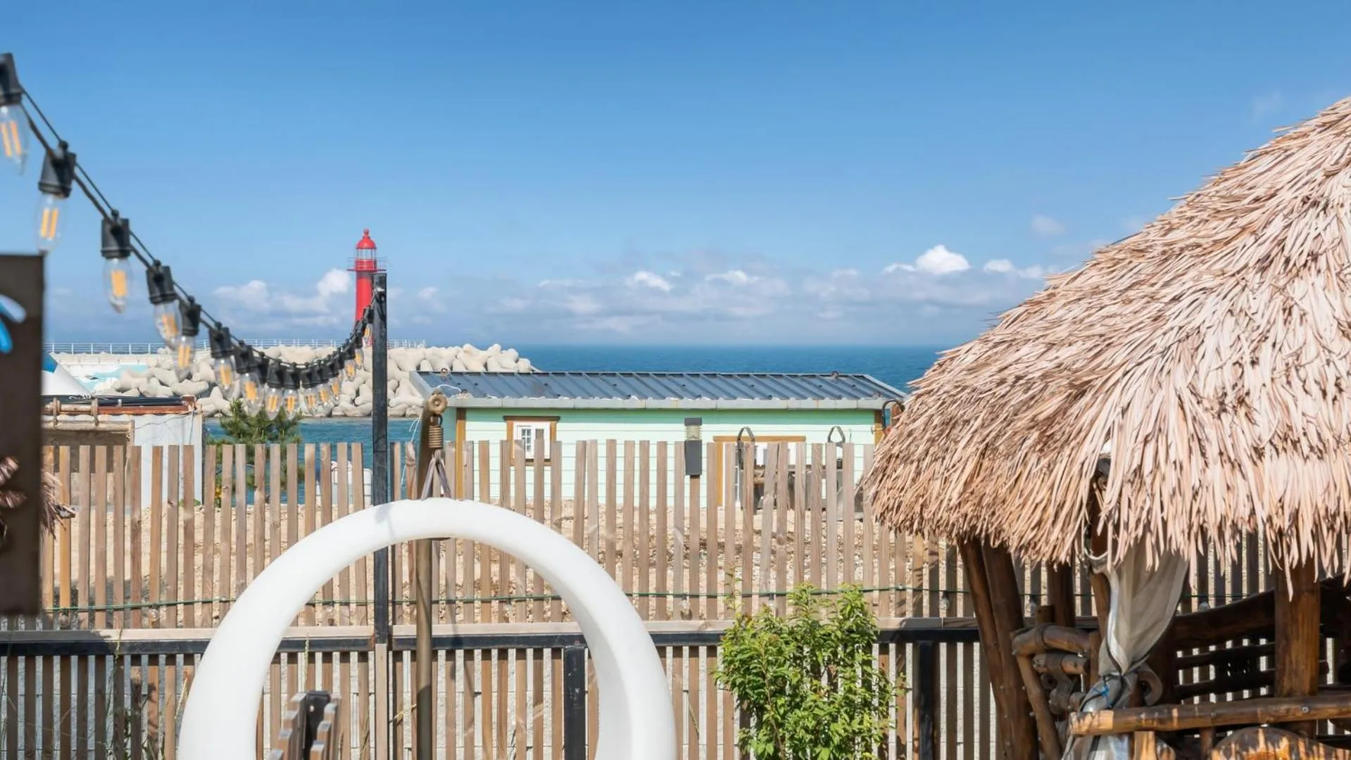 Property building in Gangneung Aladdin Surfing Pension