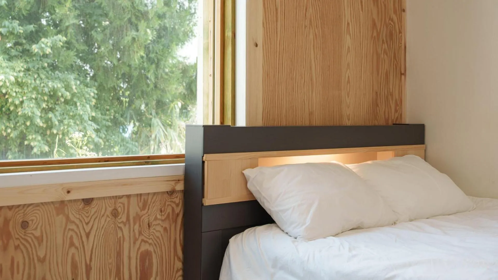 Property building, Bed in Gangneung Aladdin Surfing Pension