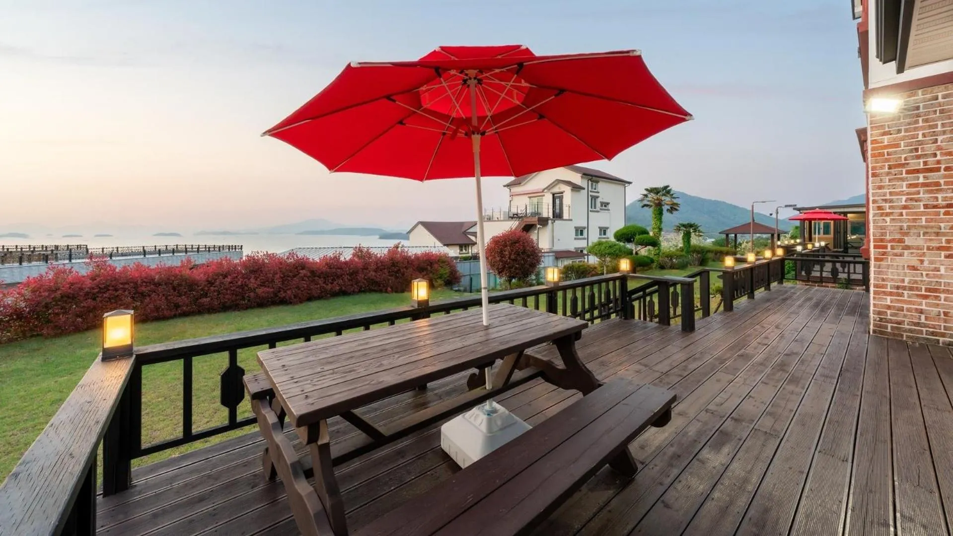 Property building in Jigeum Yeosu Ocean View Pension