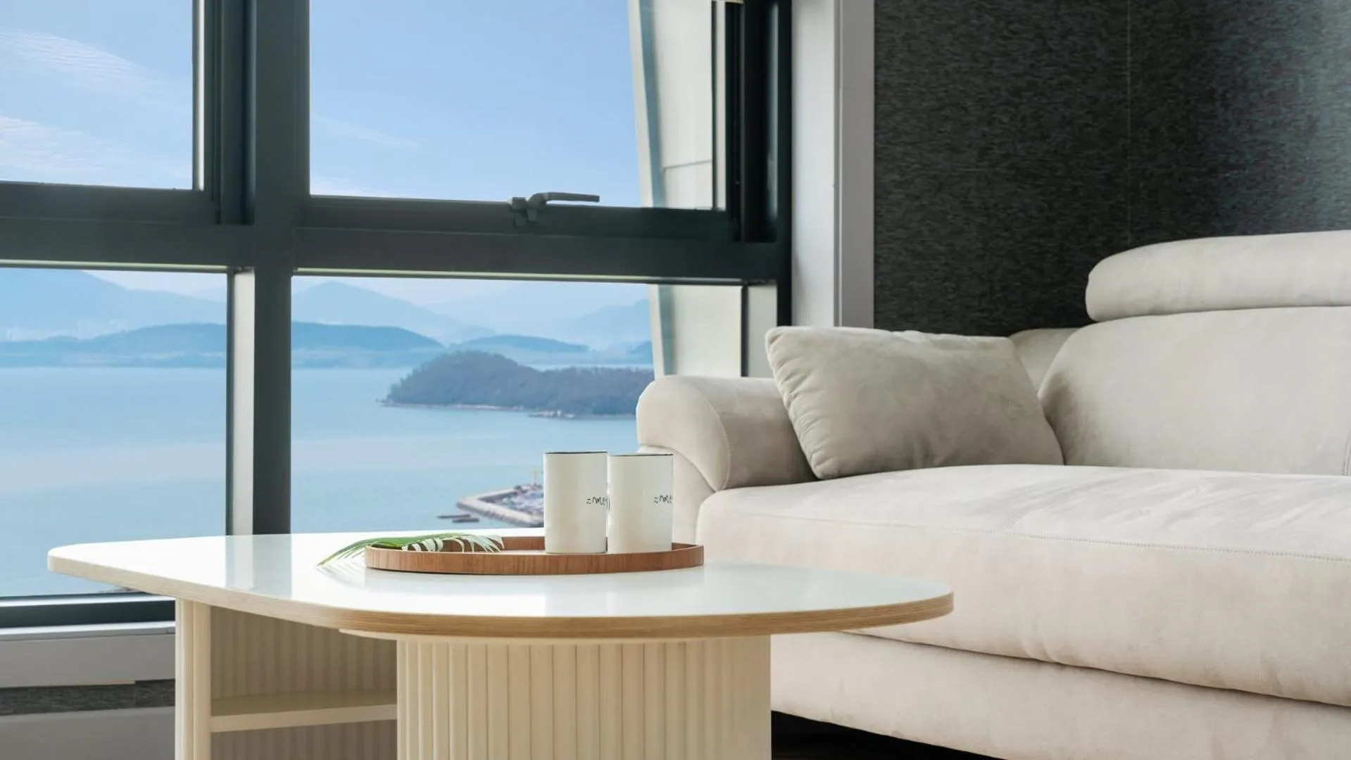 Property building in Jigeum Yeosu Ocean View Pension