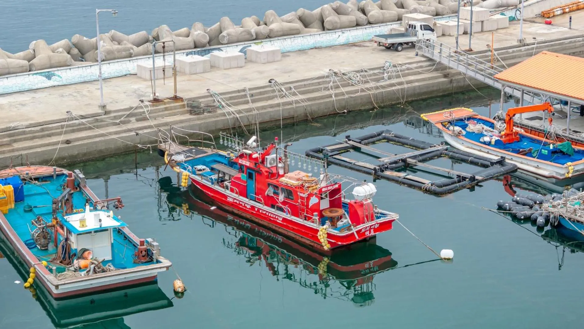 Property building in The Sea Angler's Pension in Namhae