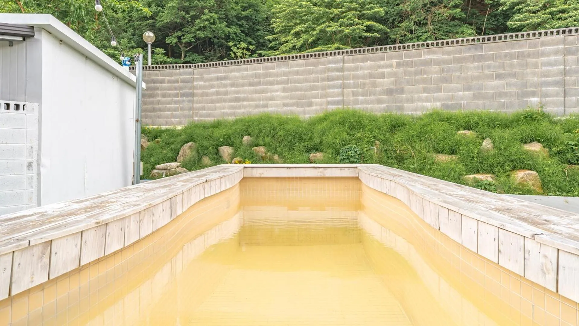 Property building in Gangneung Taurus Pension