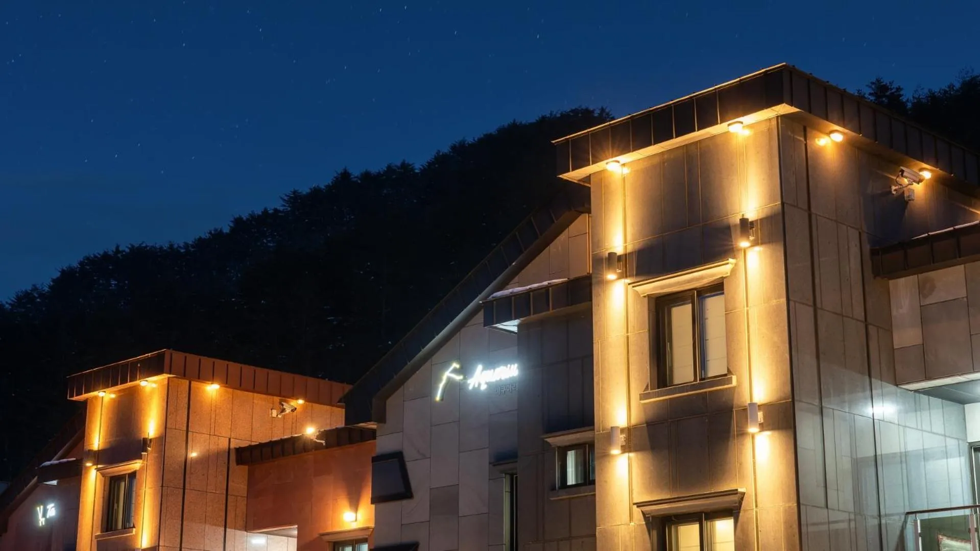Property building in Gangneung Taurus Pension