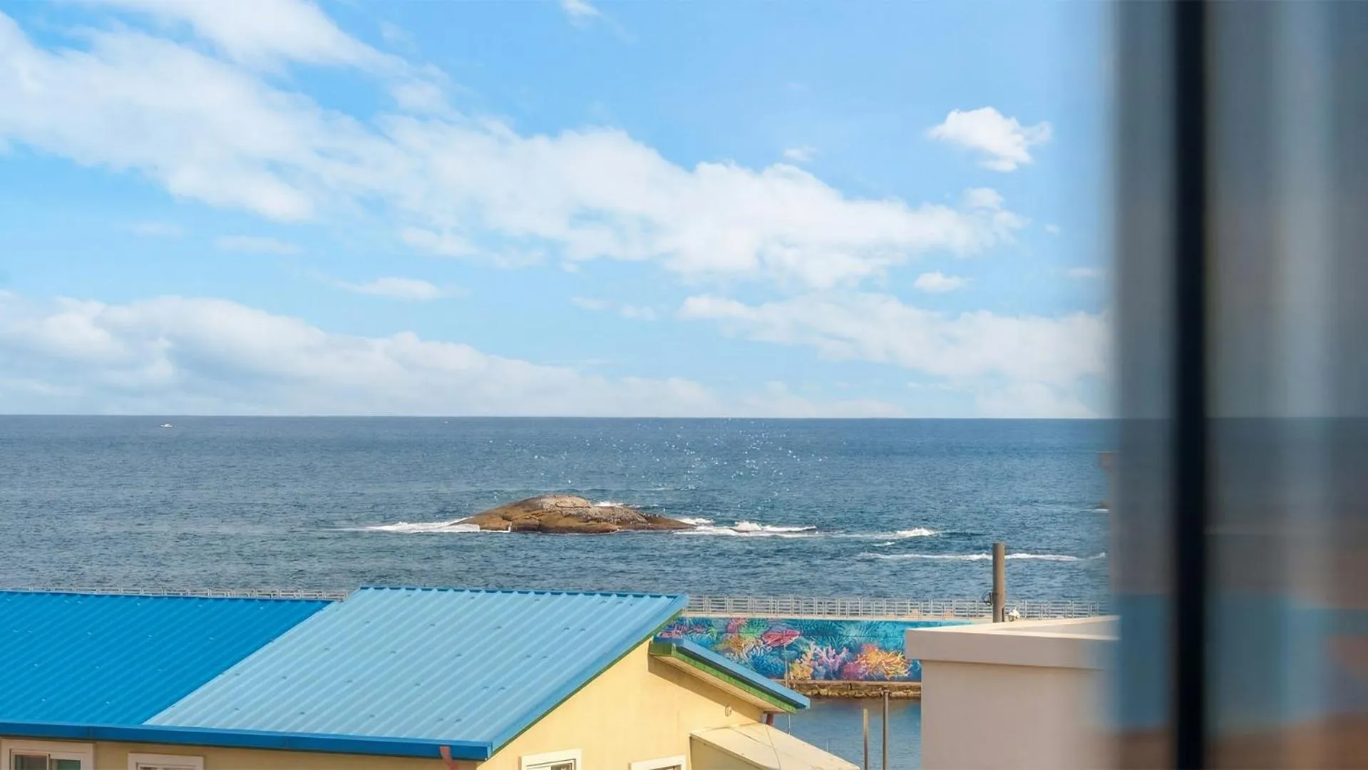 Property building in Sokcho Jaja Ocean View Pension