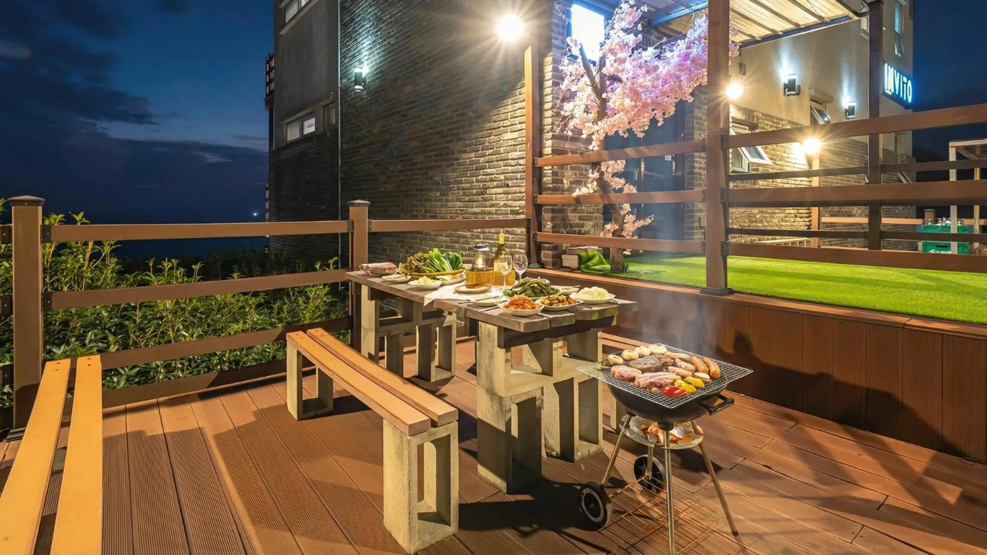 Property building in Geoje Inbito Pension