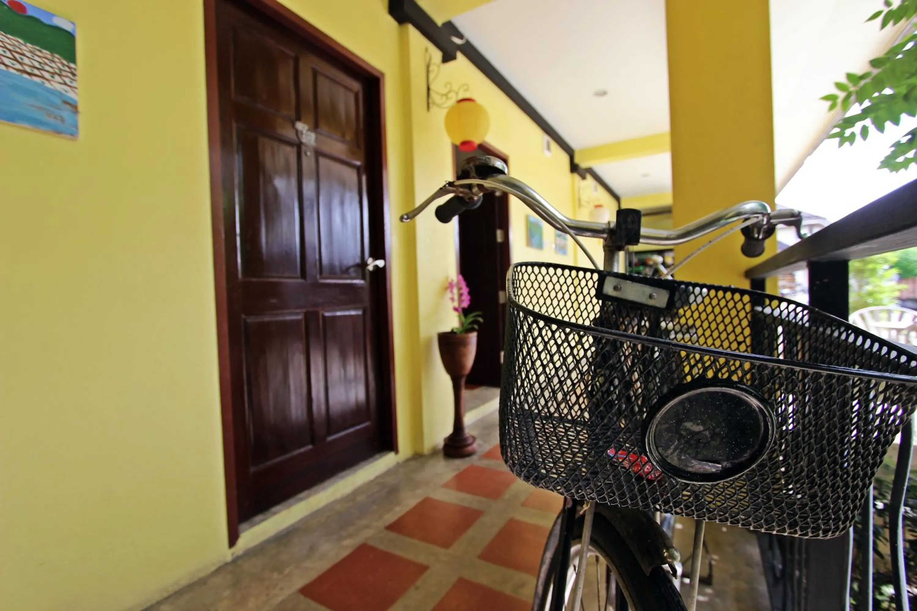 Cycling in Baan Pordeedin