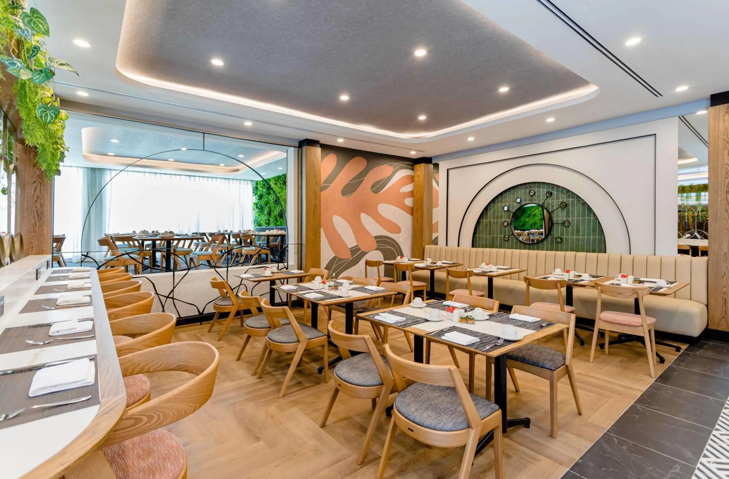 Restaurant/places to eat in Southern Sun Rosebank, Johannesburg Restaurant/places to eat in Southern Sun Rosebank, Johannesburg