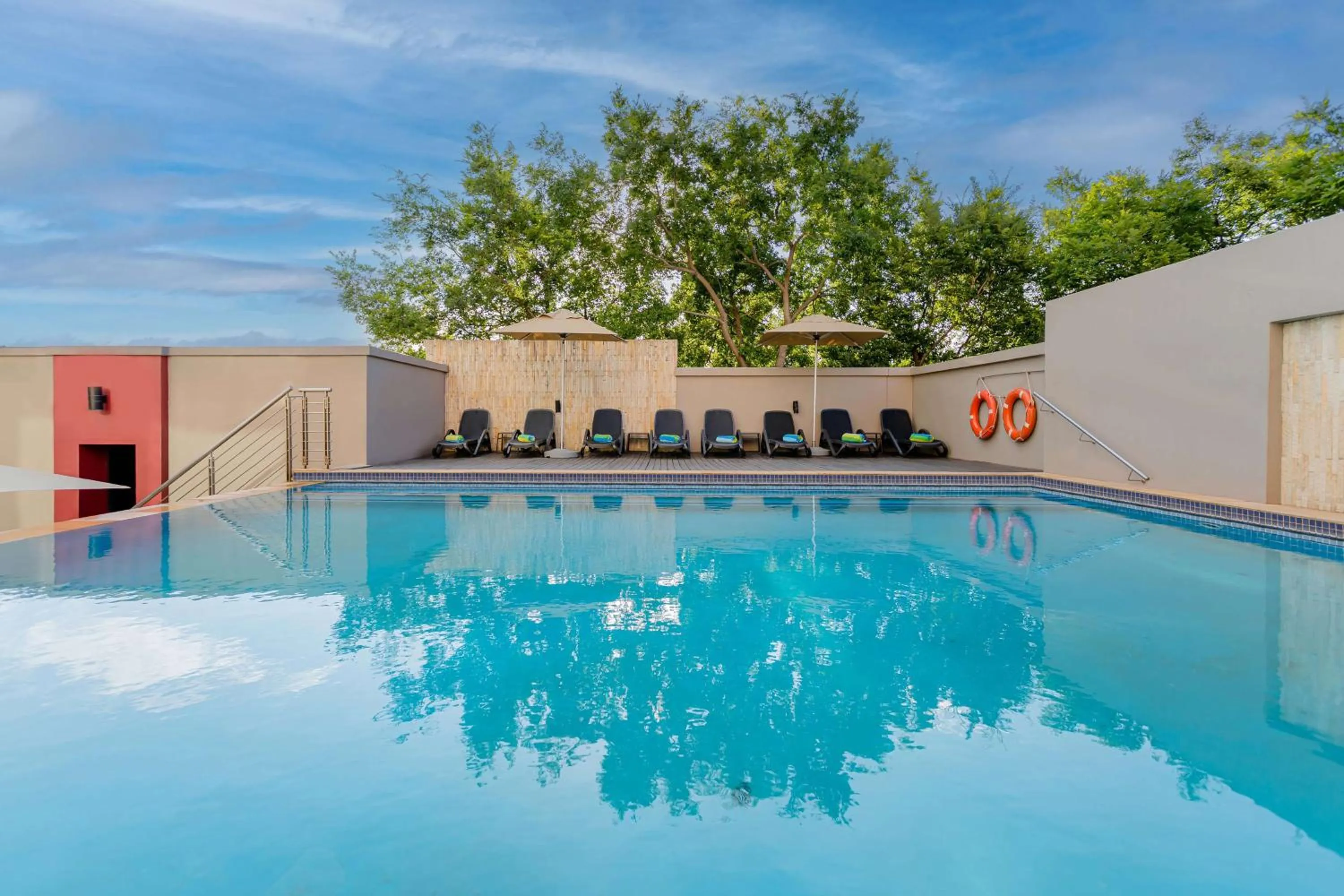 Pool view in Southern Sun Rosebank, Johannesburg