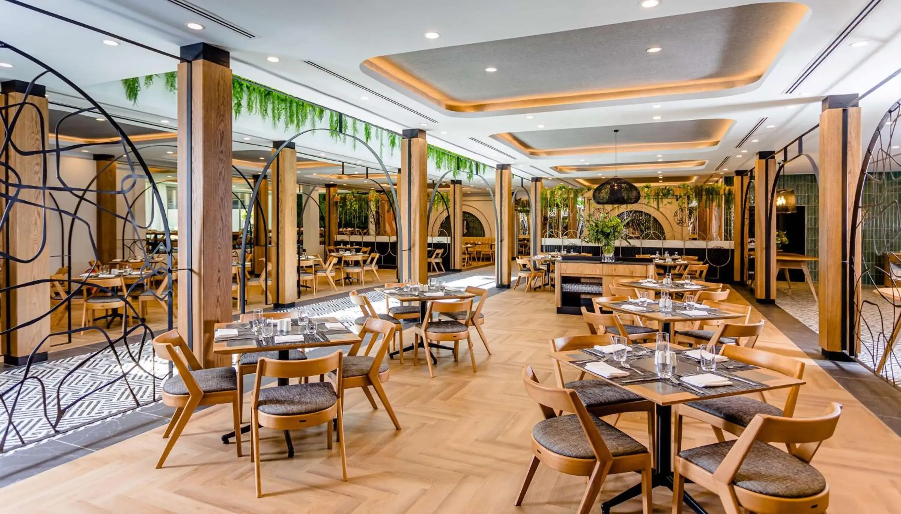 Restaurant/places to eat in Southern Sun Rosebank, Johannesburg Restaurant/places to eat in Southern Sun Rosebank, Johannesburg