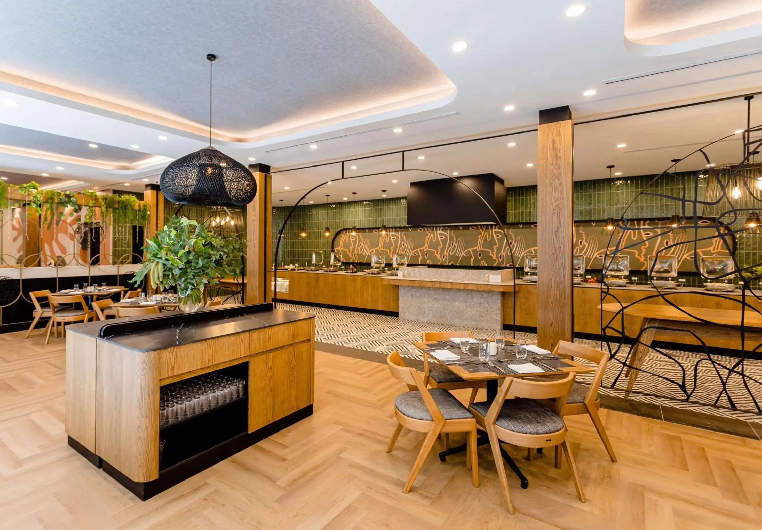 Restaurant/places to eat in Southern Sun Rosebank, Johannesburg Restaurant/places to eat in Southern Sun Rosebank, Johannesburg