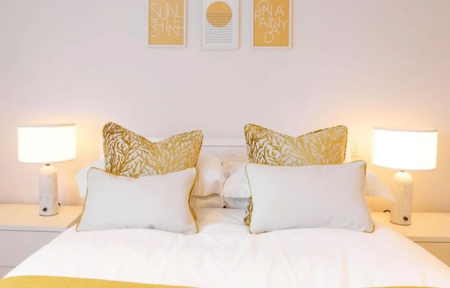 Bed in St Moritz Hotel and Cowshed Spa