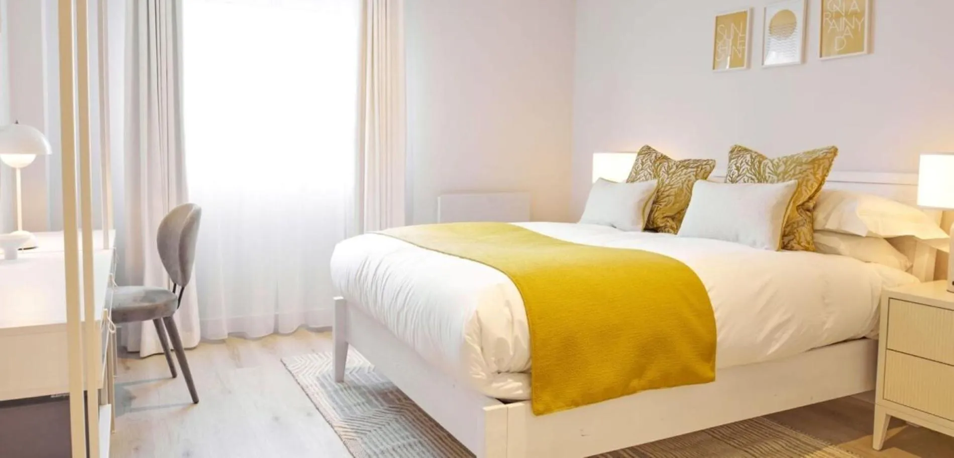 Bed in St Moritz Hotel and Cowshed Spa