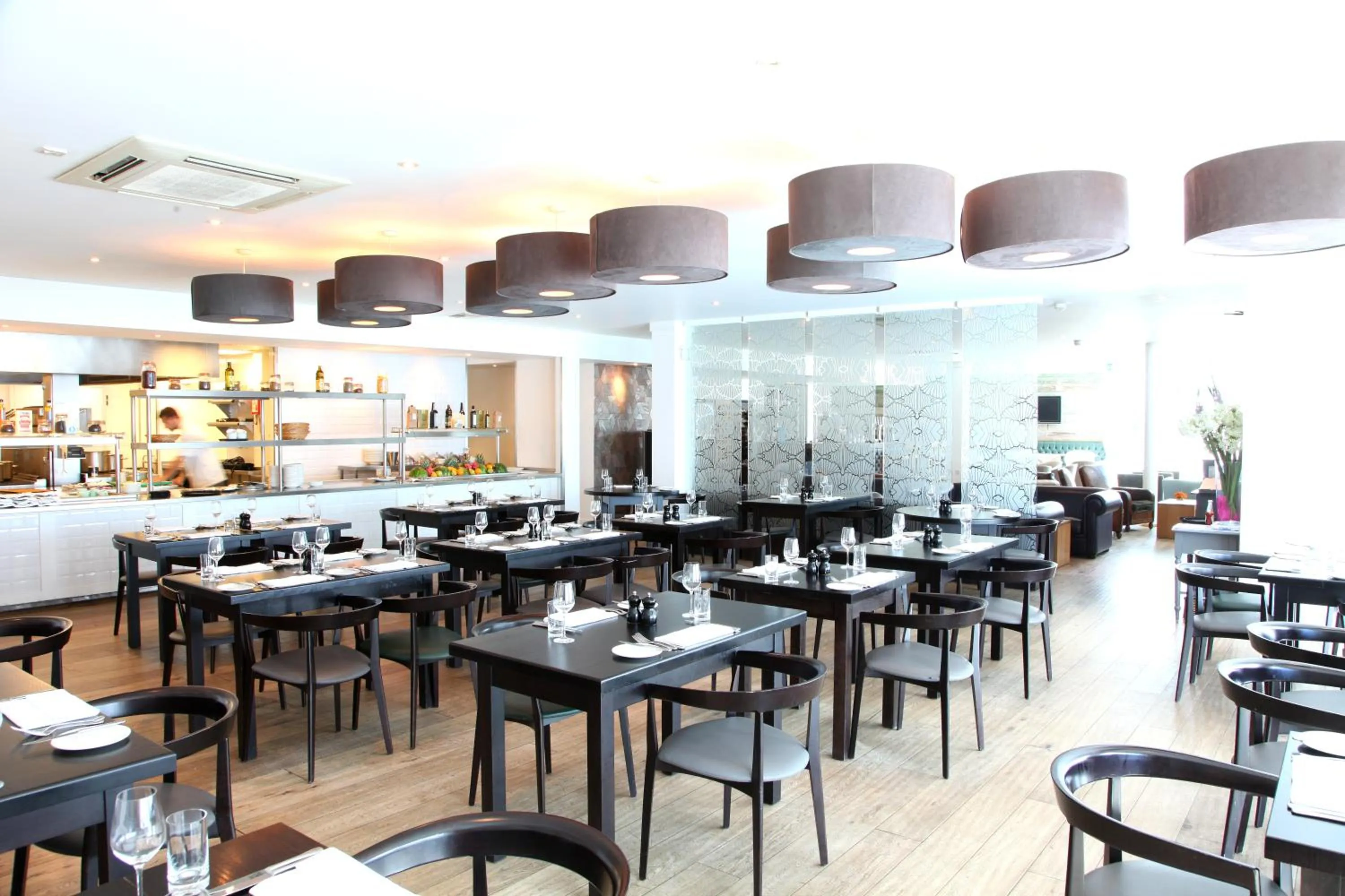 Restaurant/places to eat in St Moritz Hotel and Cowshed Spa