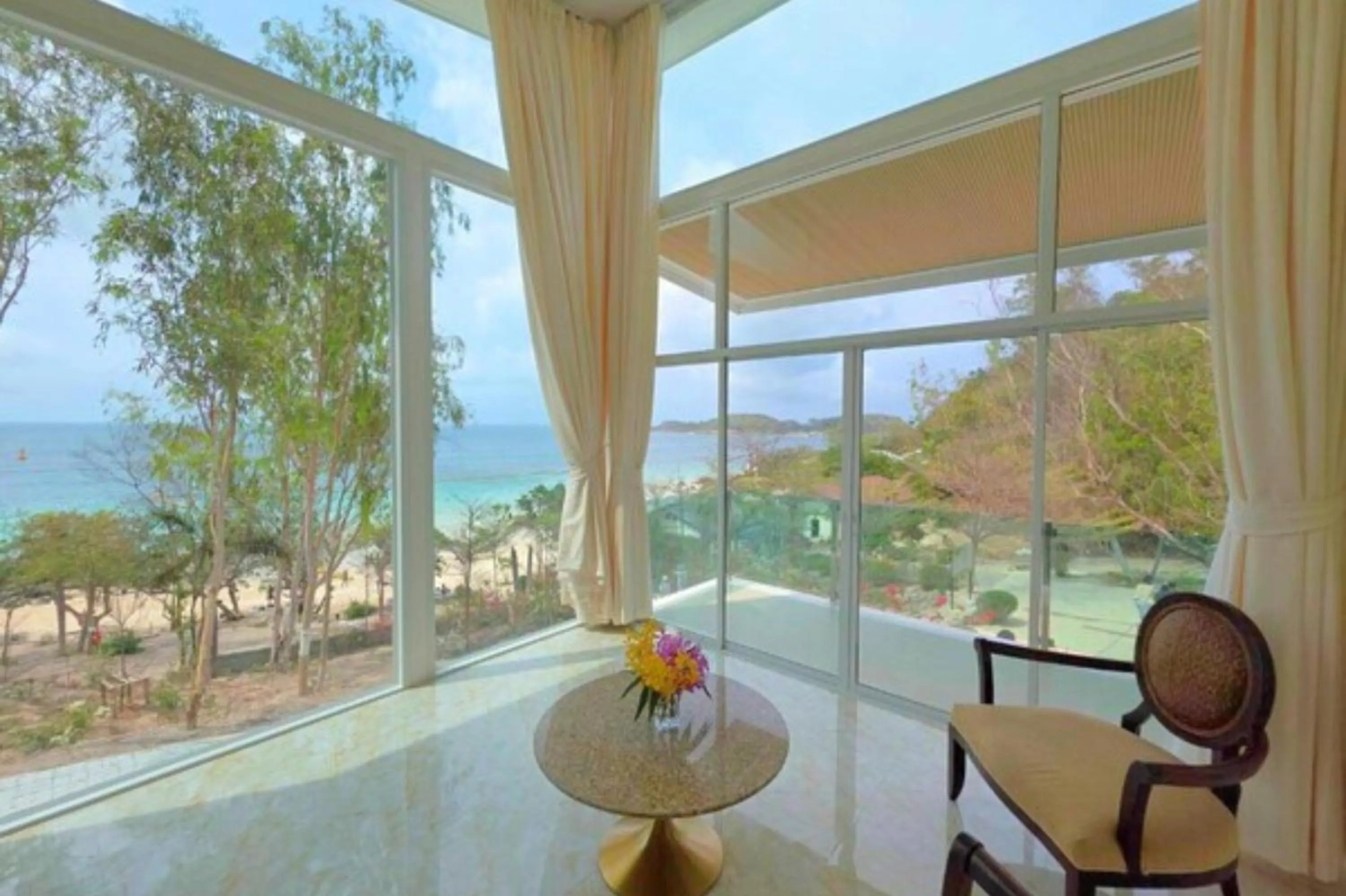 Deluxe Double Room with Sea View in Ta Yai Beach Resort