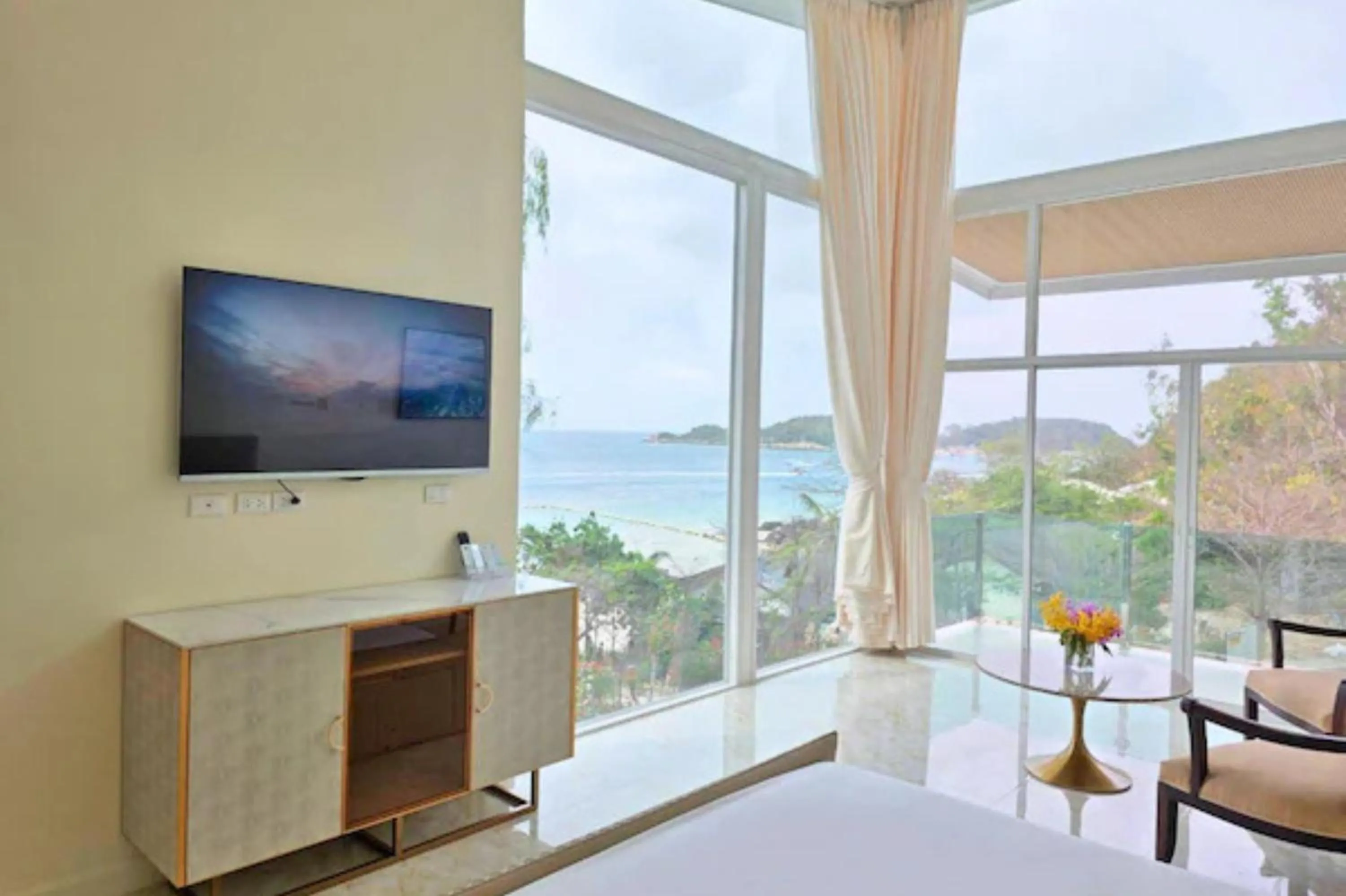 Deluxe Double Room with Sea View in Ta Yai Beach Resort