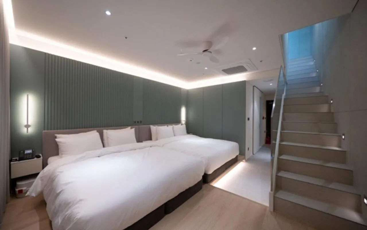 Bed in Daegu Hyeonpung Prana Hotel