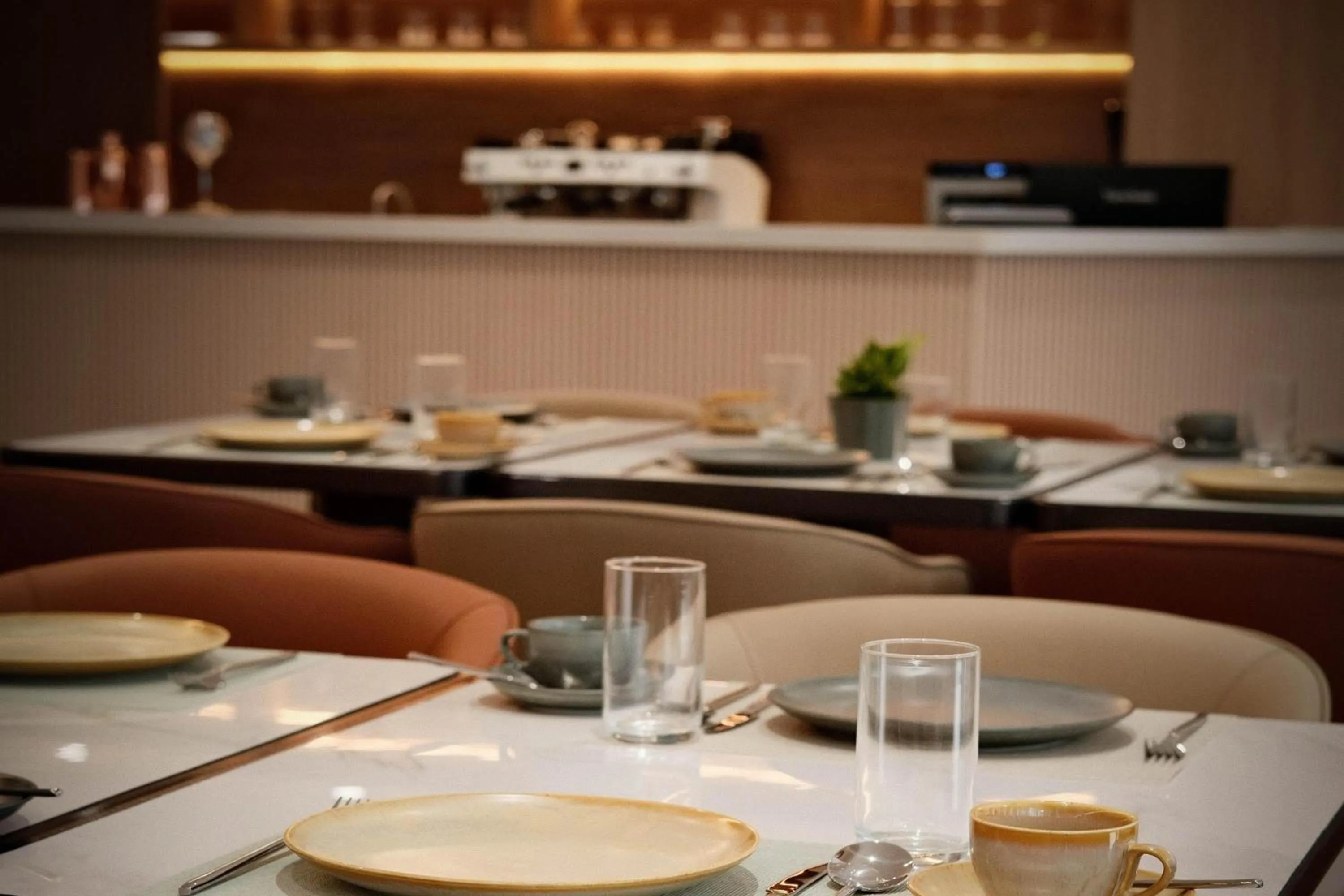 Restaurant/places to eat in Wyndham Garden Manila Bay