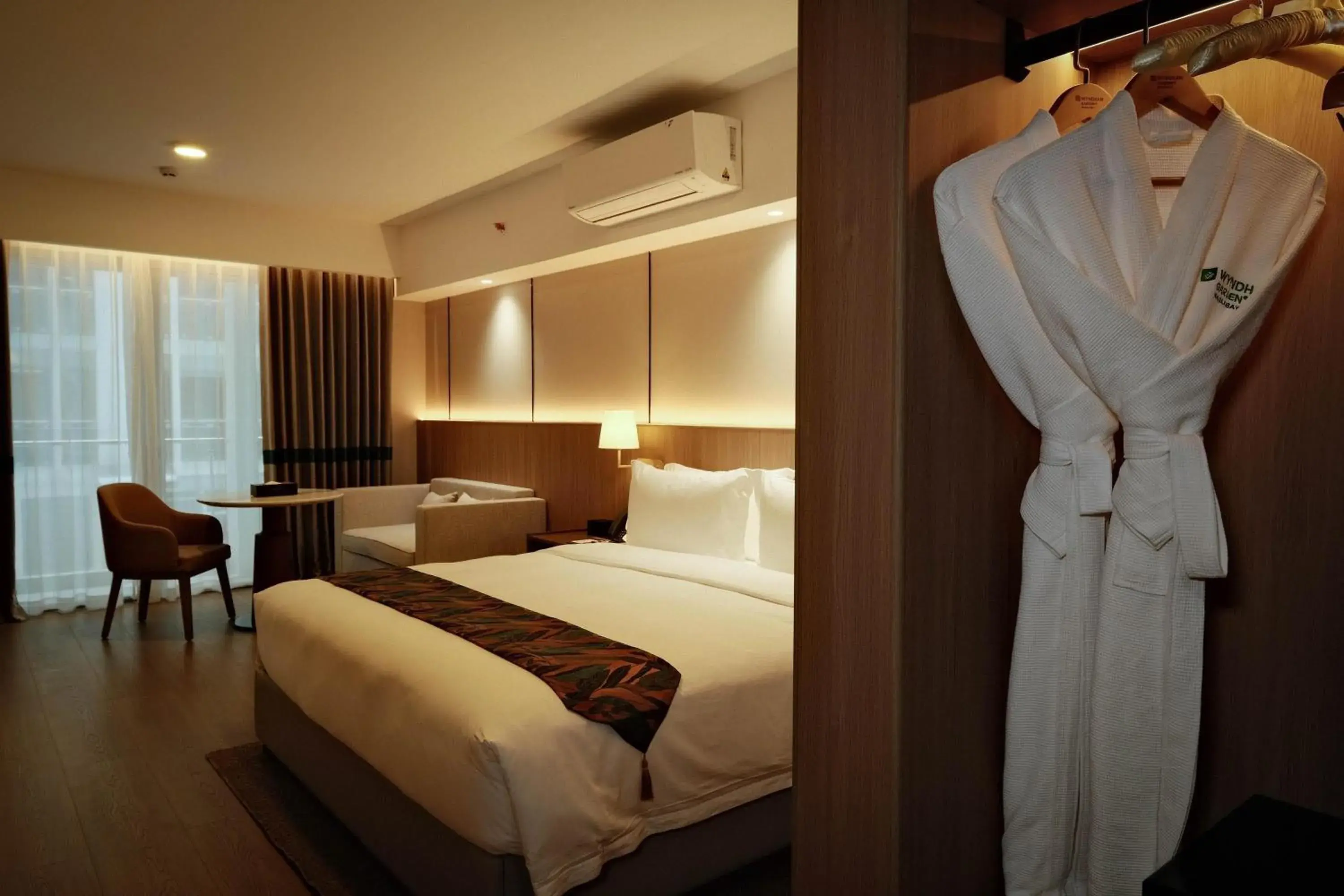 Mobility Accessible Triple Room in Wyndham Garden Manila Bay Mobility Accessible Triple Room in Wyndham Garden Manila Bay