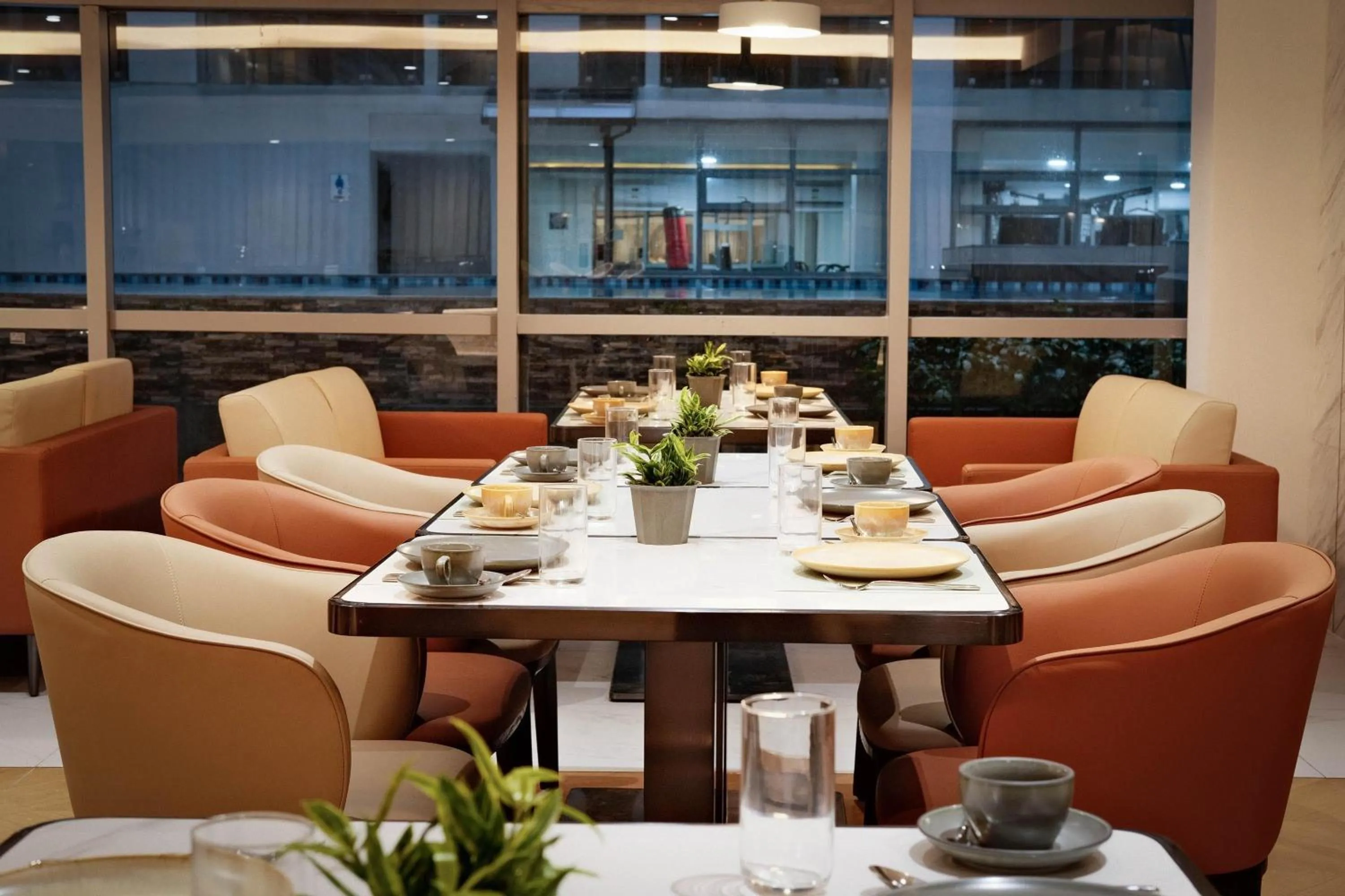 Restaurant/places to eat in Wyndham Garden Manila Bay