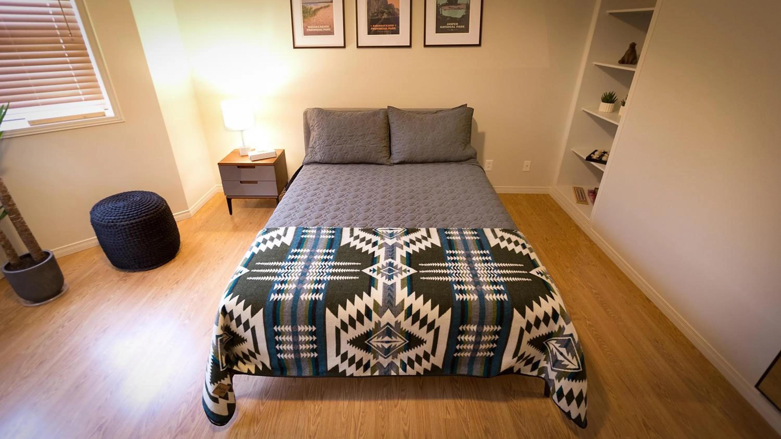 Bed in Motel De La Gare Richmond