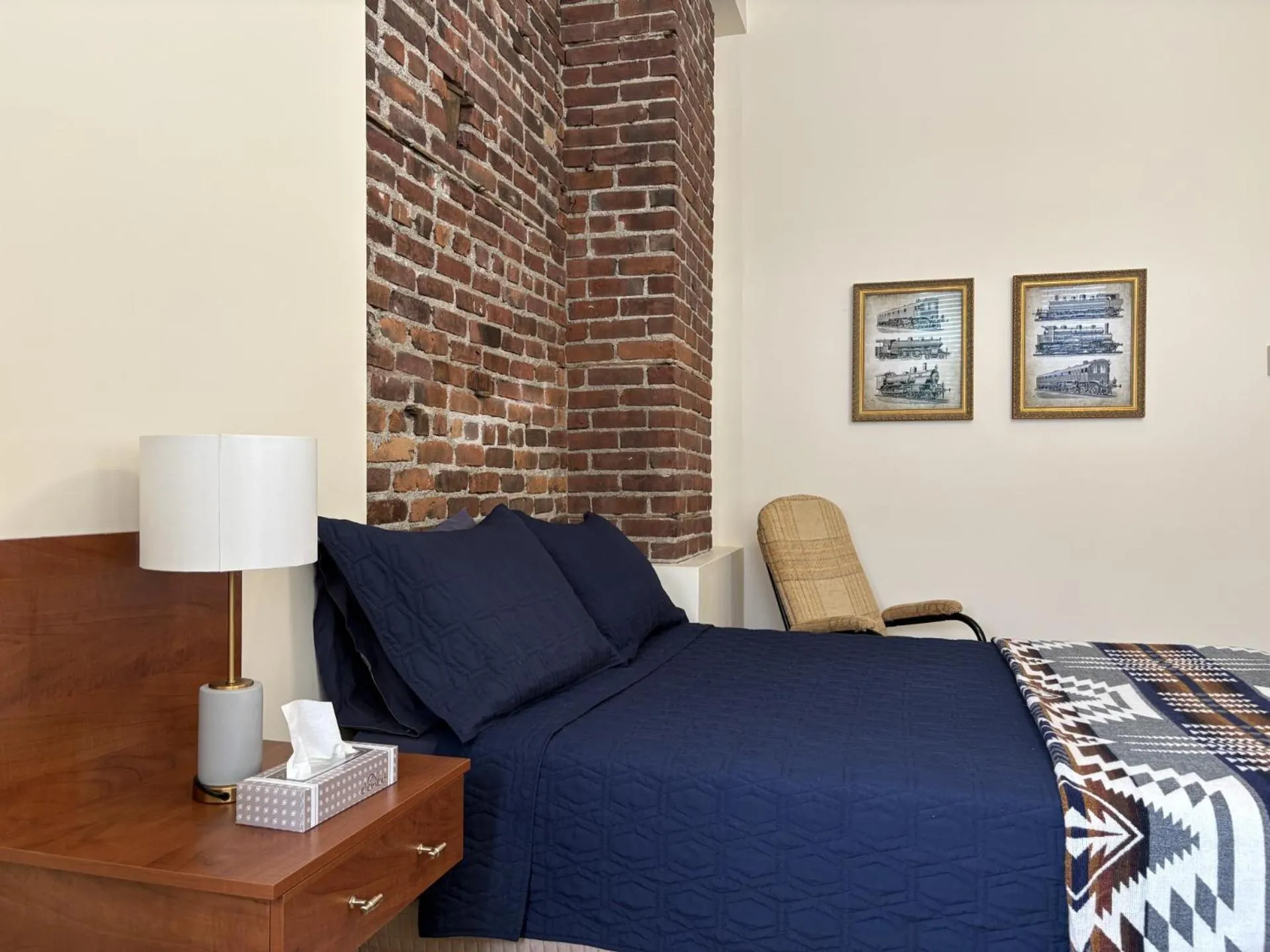 Bed in Motel De La Gare Richmond