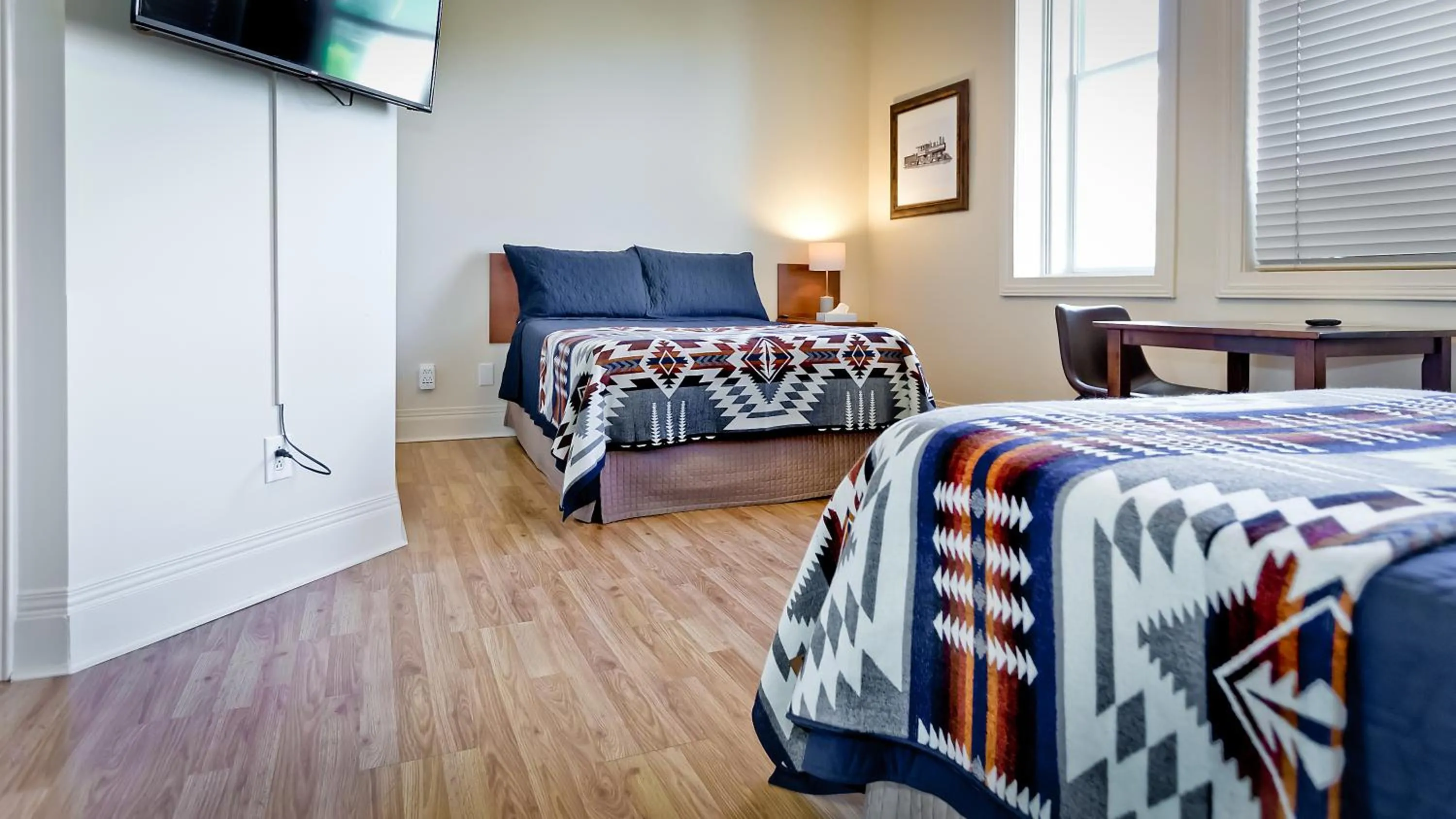 Property building, Bed in Motel De La Gare Richmond